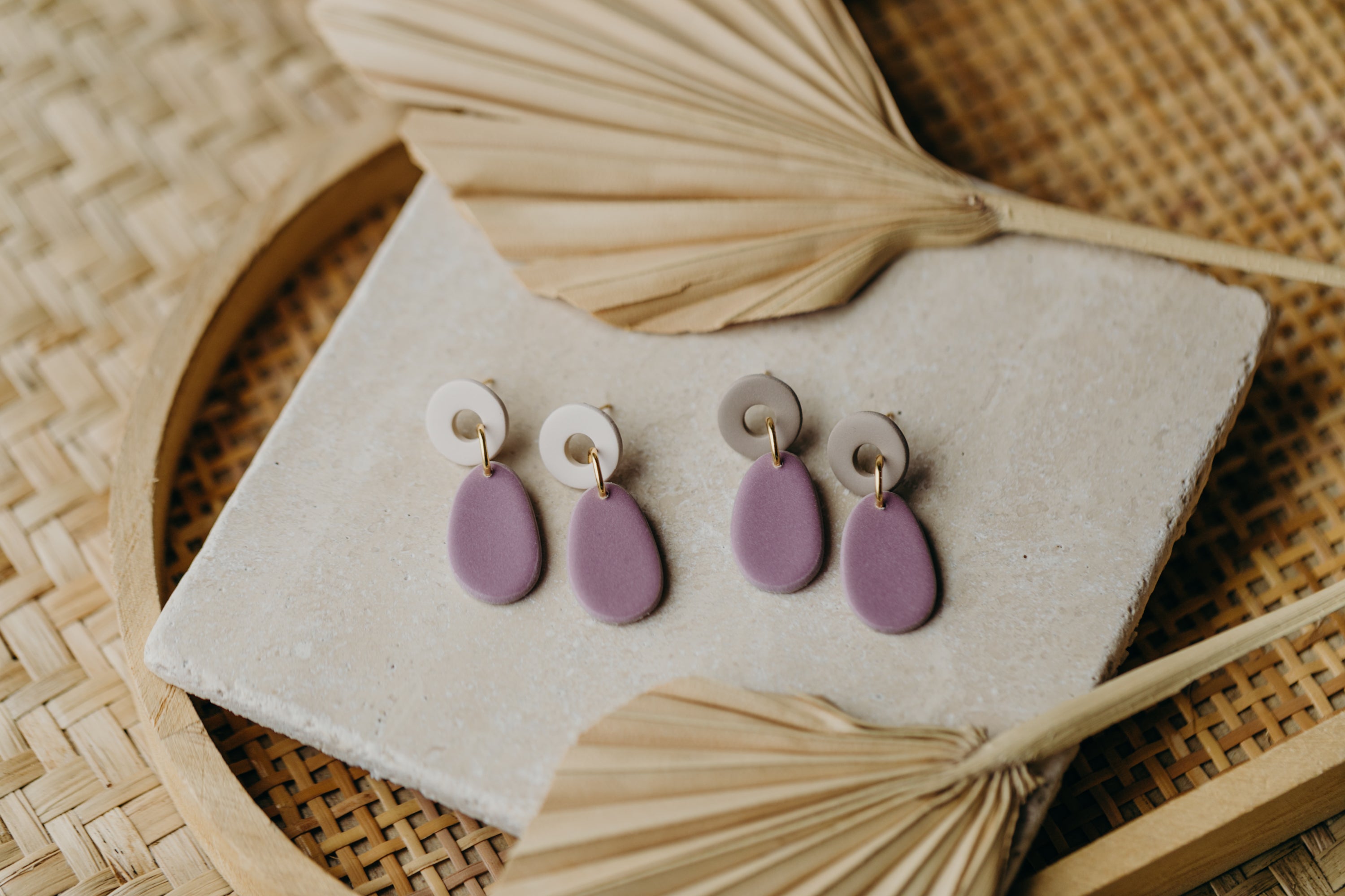 MARJA - small drop earrings gold