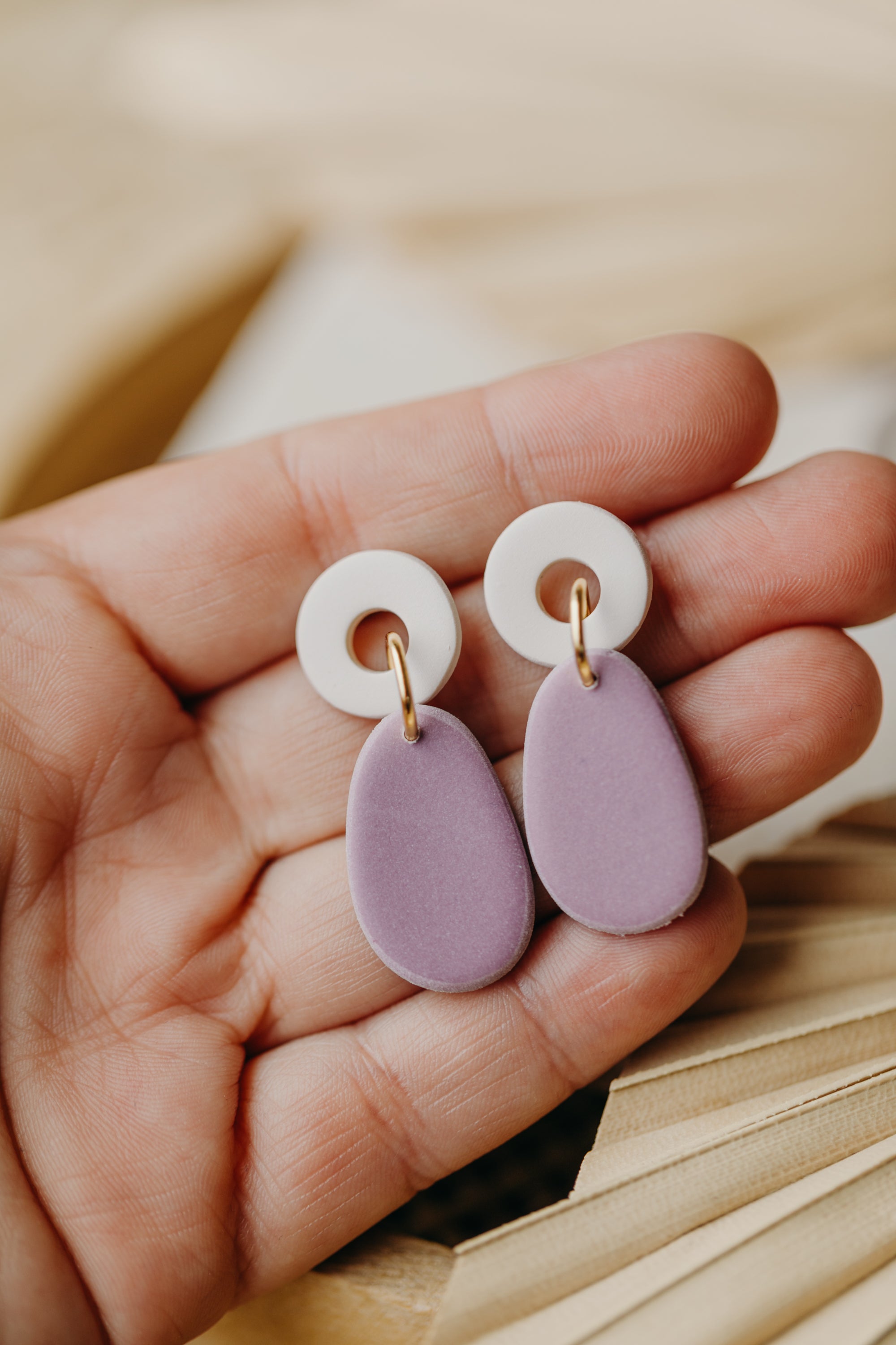 MARJA - small drop earrings gold