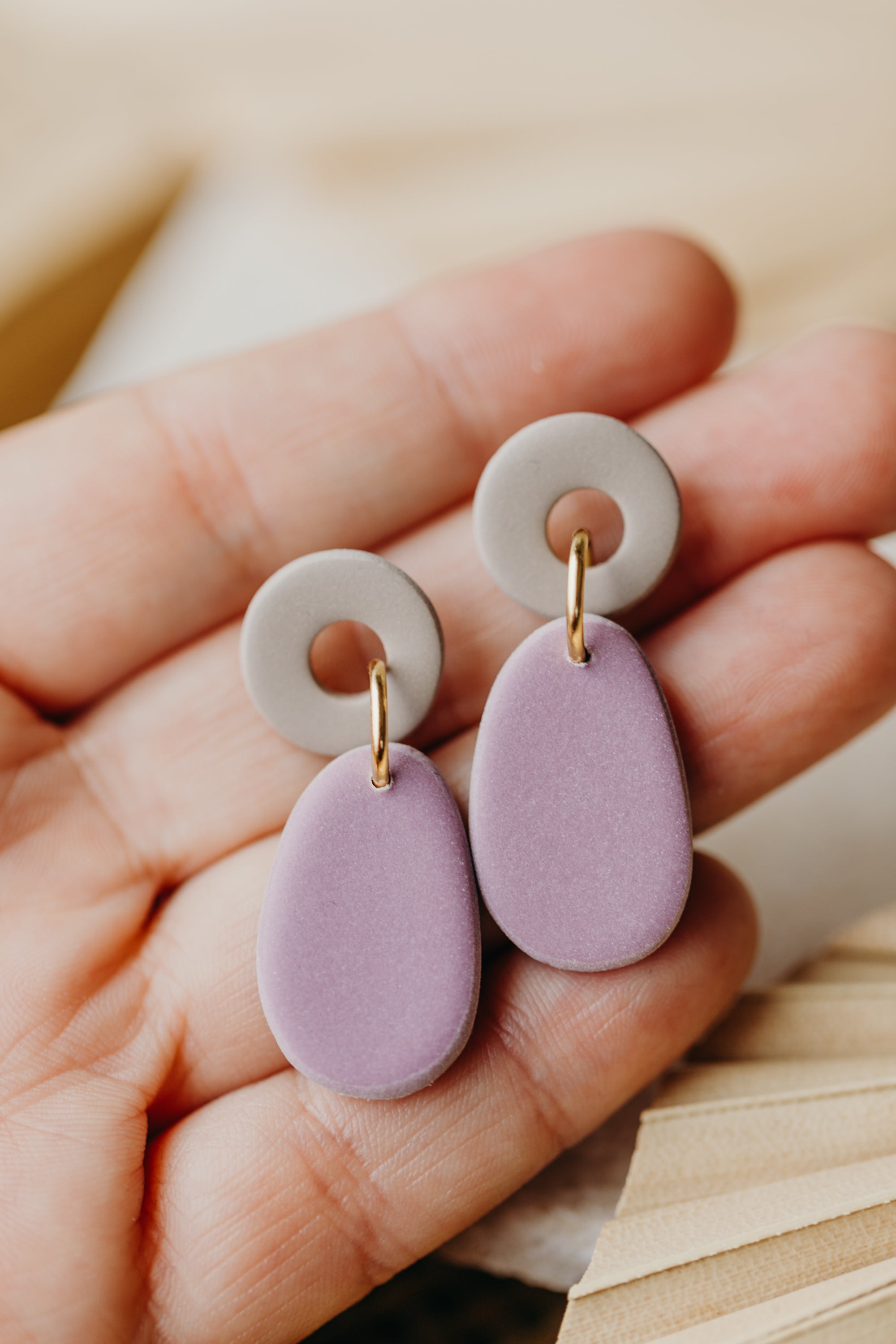 MARJA - small drop earrings gold