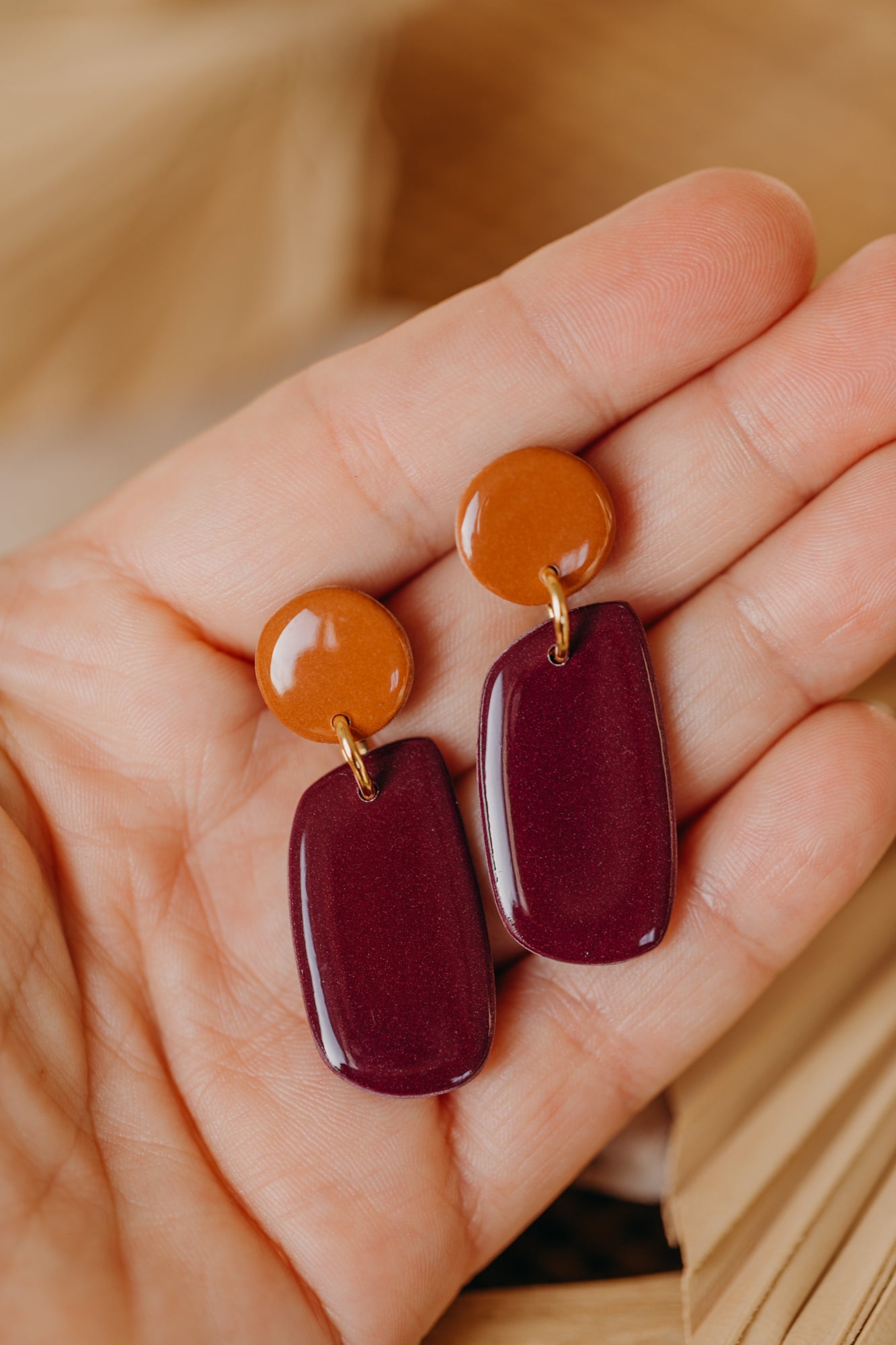 LENE - zweifarbige glänzende Ohrringe aus Polymer Ton