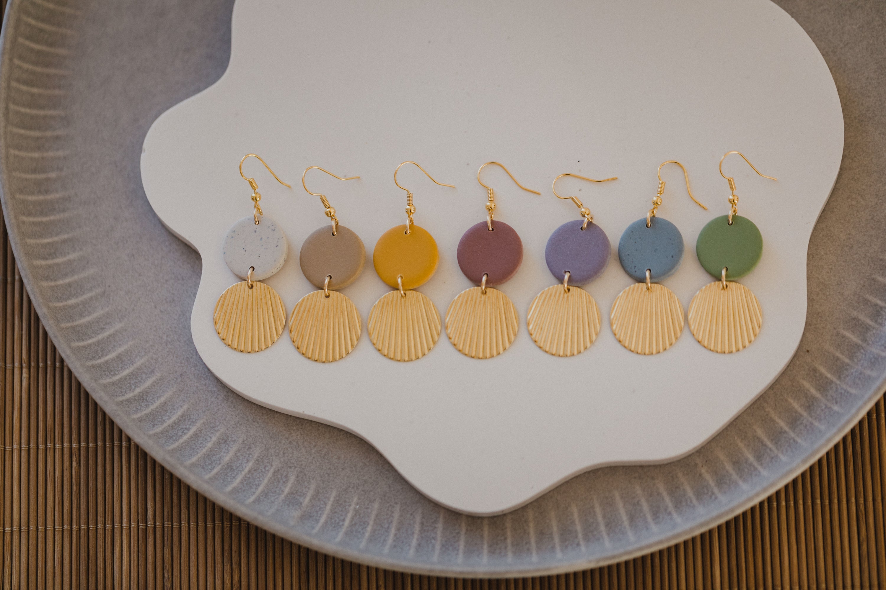 MARJA - small drop earrings gold