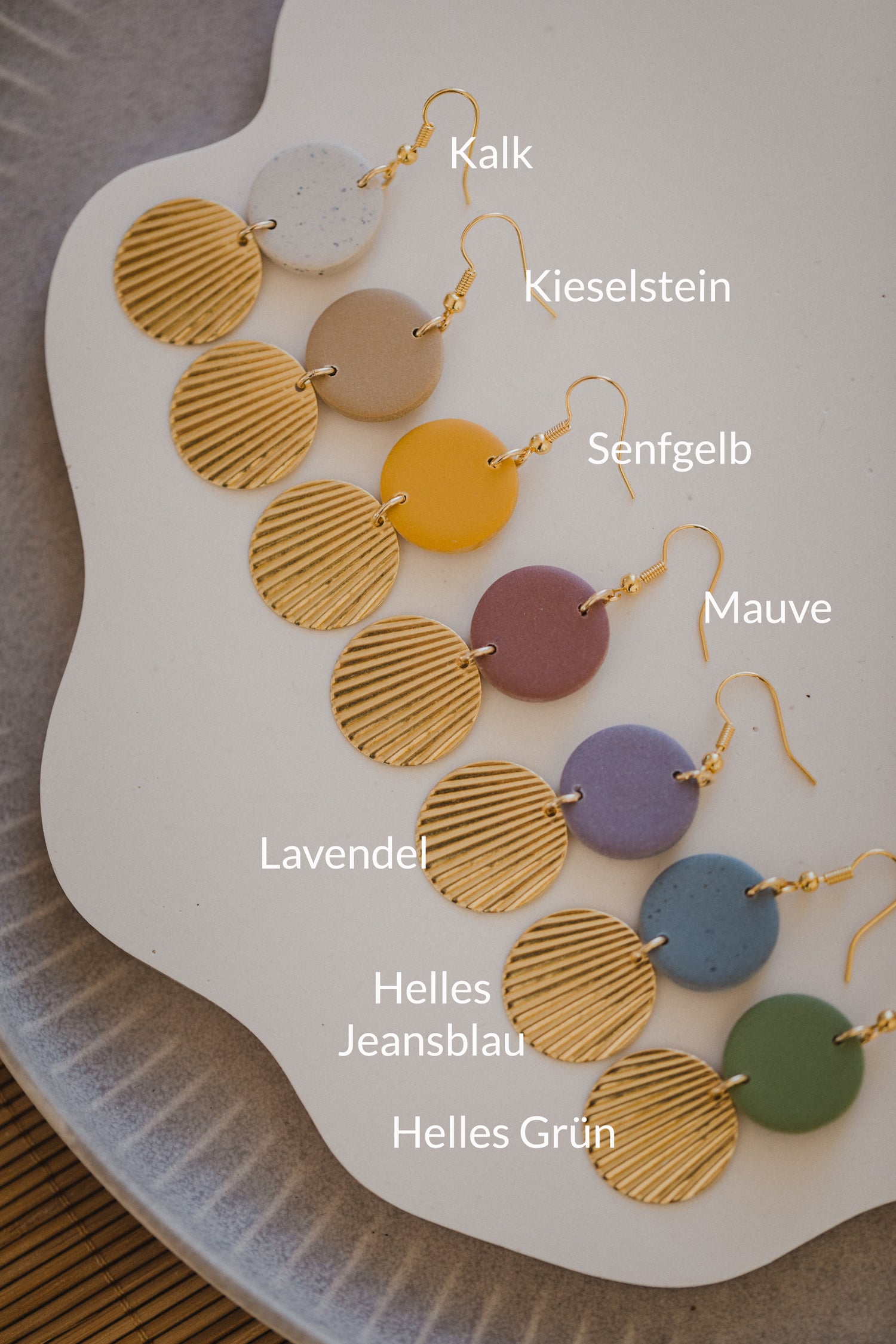 MARJA - small drop earrings gold