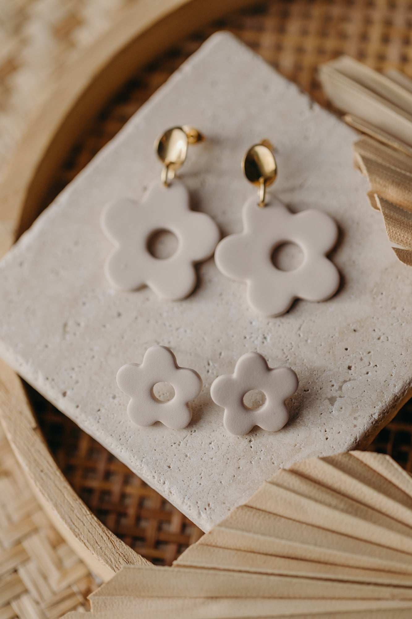 ZADI - Blumen Ohrringe in vanille