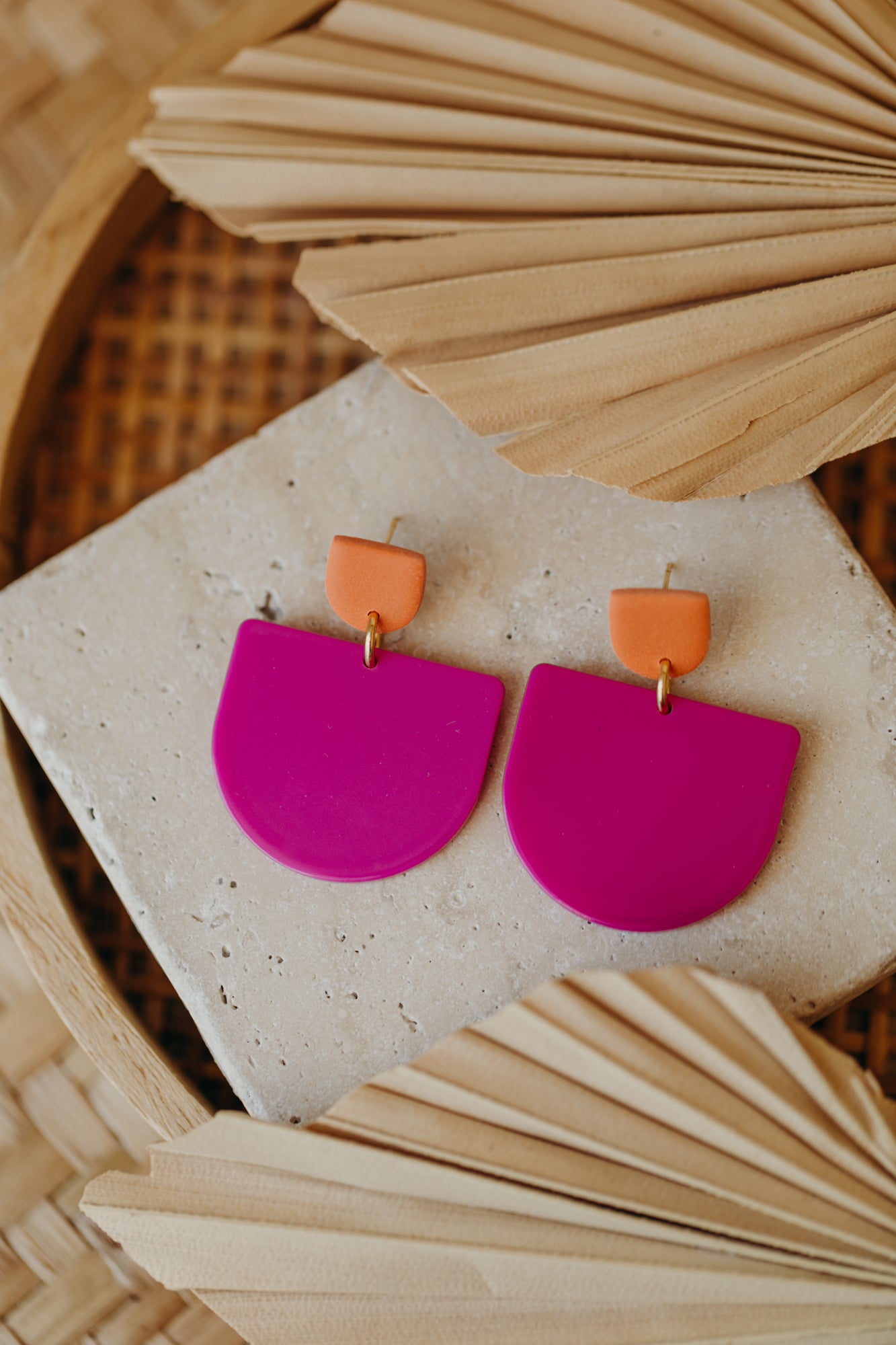 MELA – Statement-Ohrringe in Orange & pink