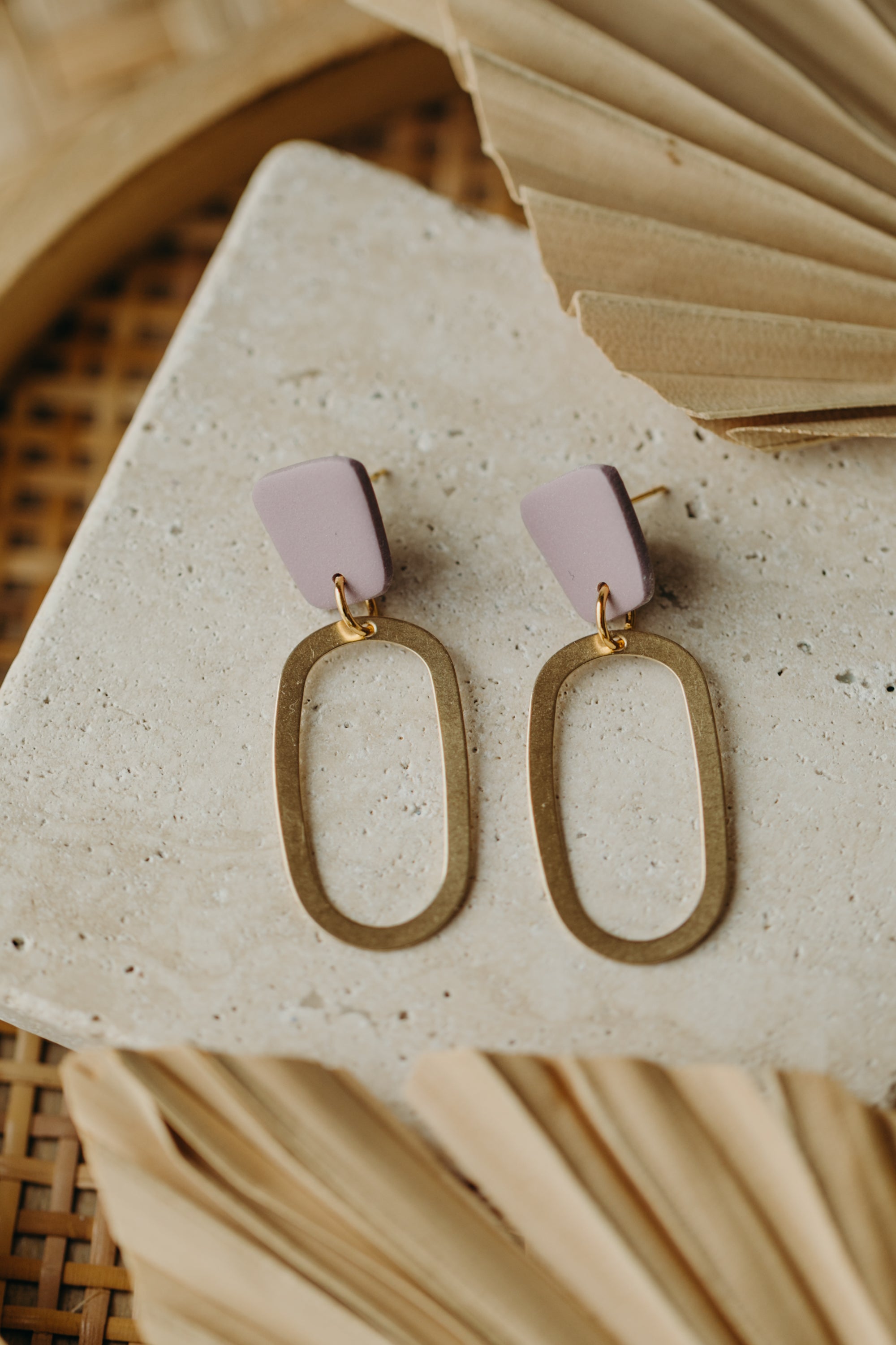 MIKU - Polymer Ton Ohrring in Flieder