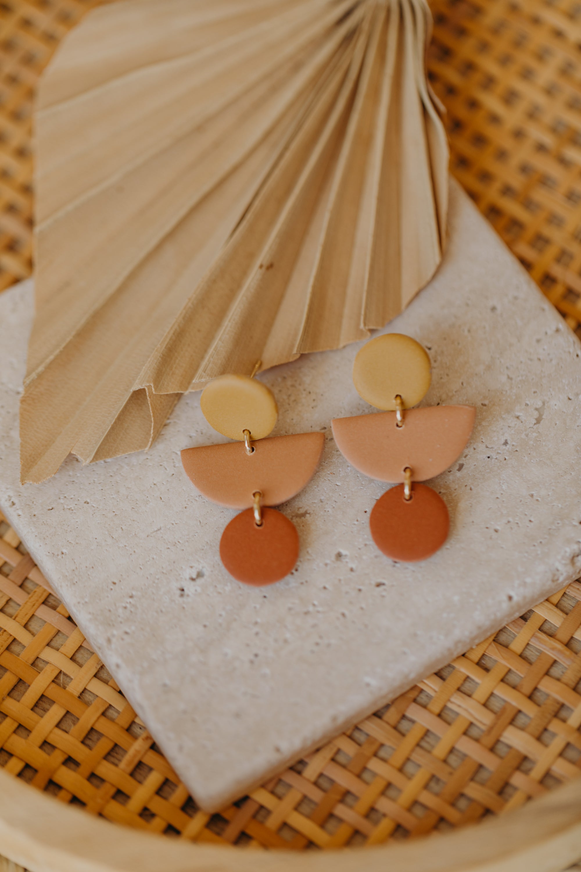 MAILIN - Polymer clay earrings in soft mustard yellow, soft tangerine and cinnamon