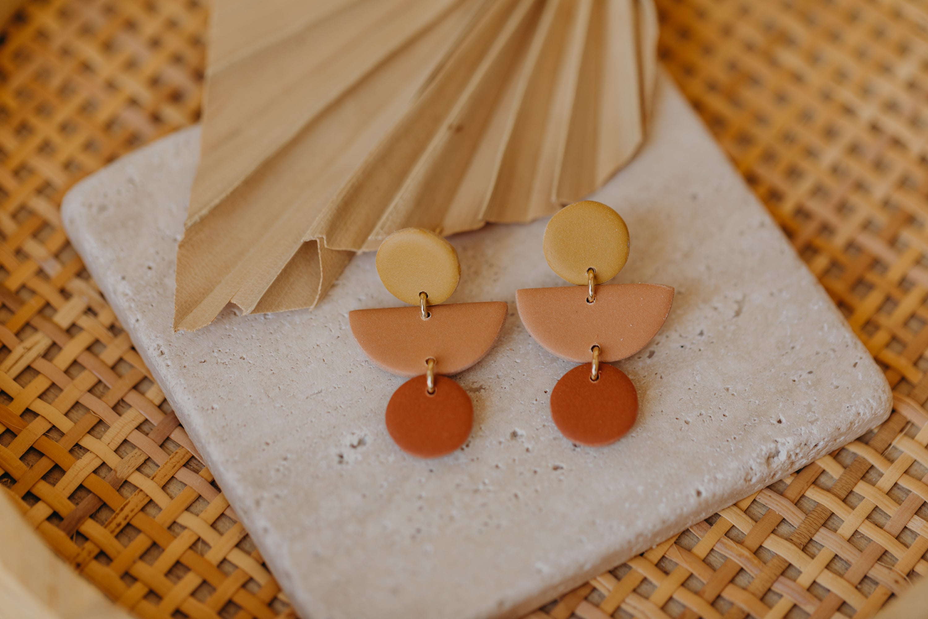 MAILIN - Polymer clay earrings in soft mustard yellow, soft tangerine and cinnamon