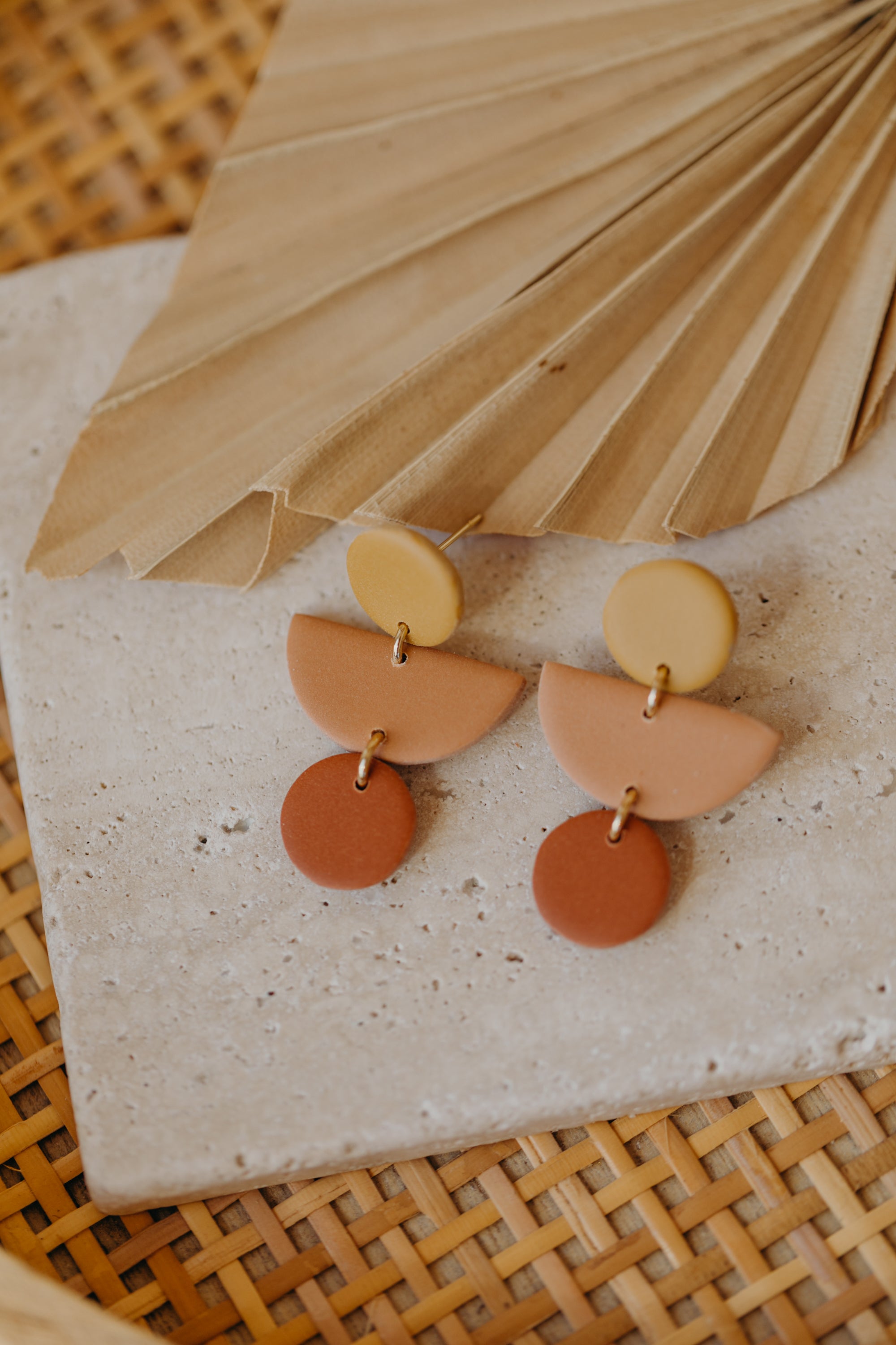 MAILIN - Polymer clay earrings in soft mustard yellow, soft tangerine and cinnamon