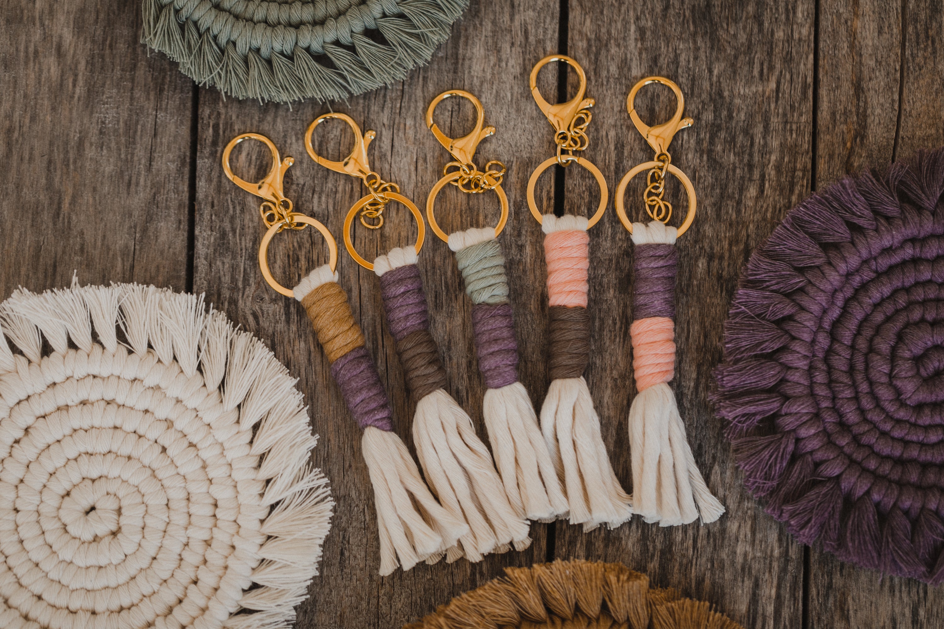 MONI - Macrame keychain