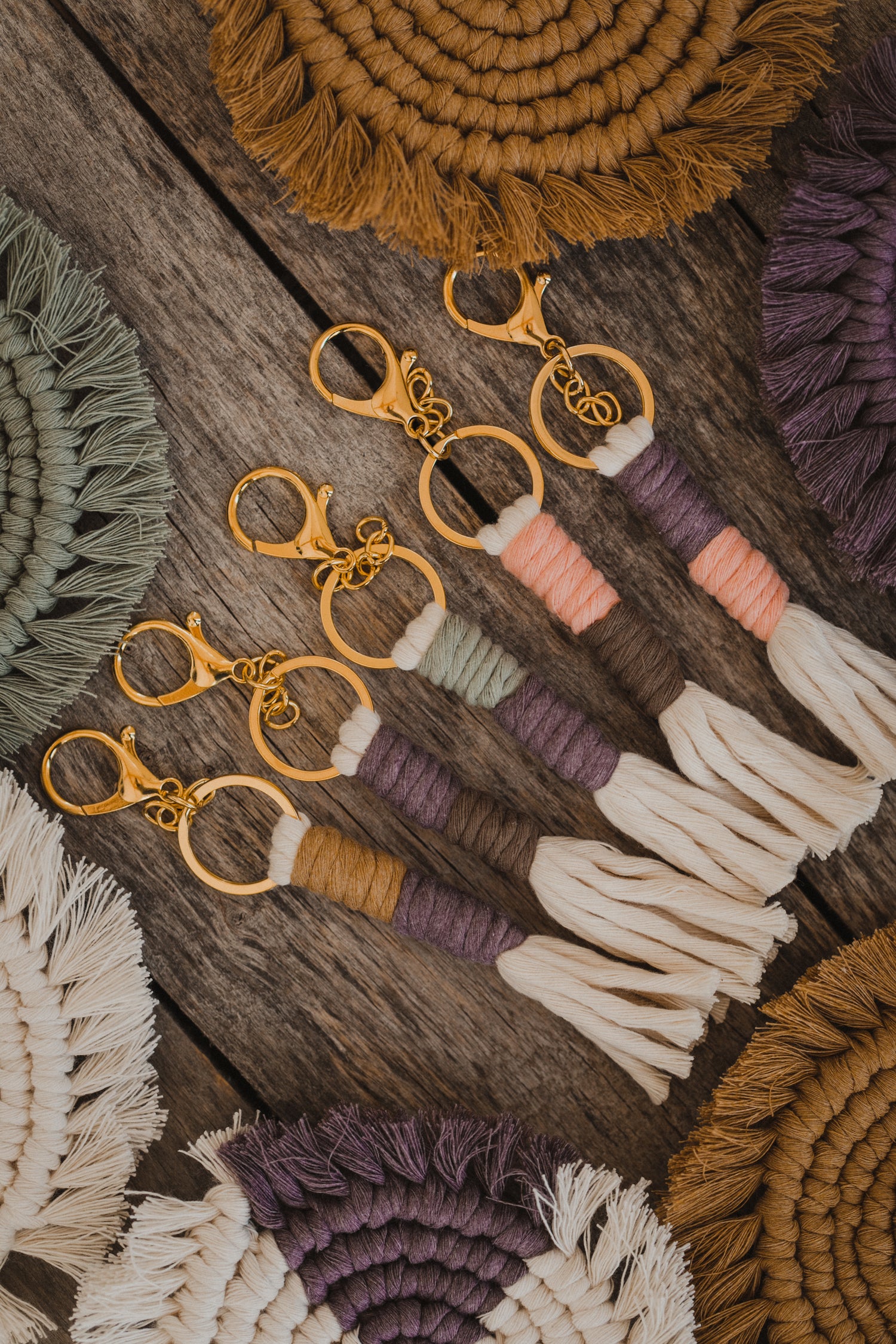 MONI - Macrame keychain