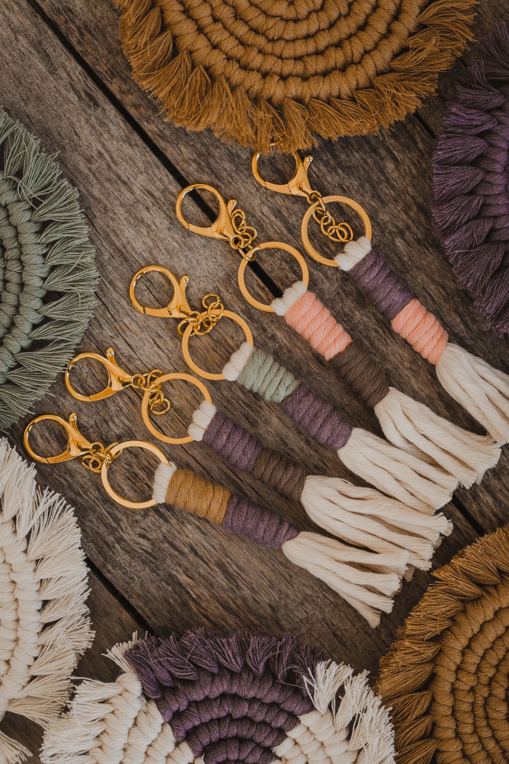 MONI - Macrame keychain