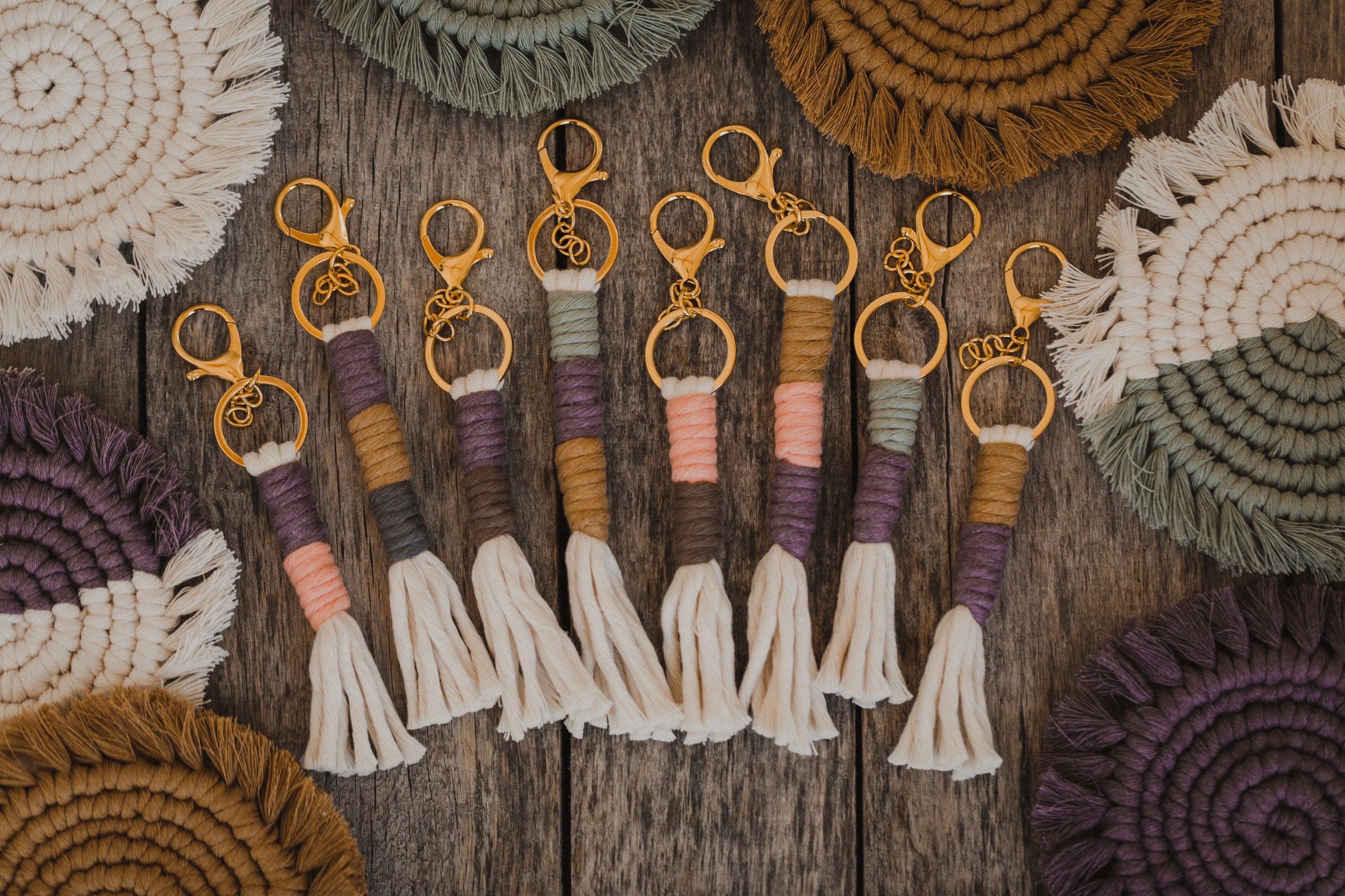 MONI - Macrame keychain