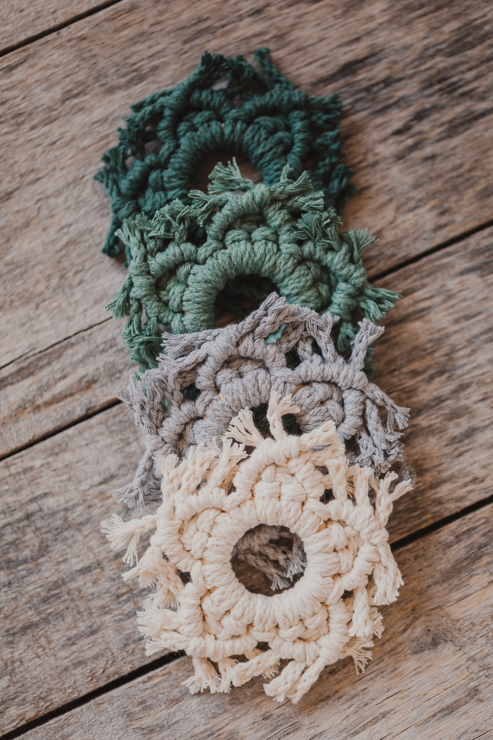 kleine Makramee Sterne