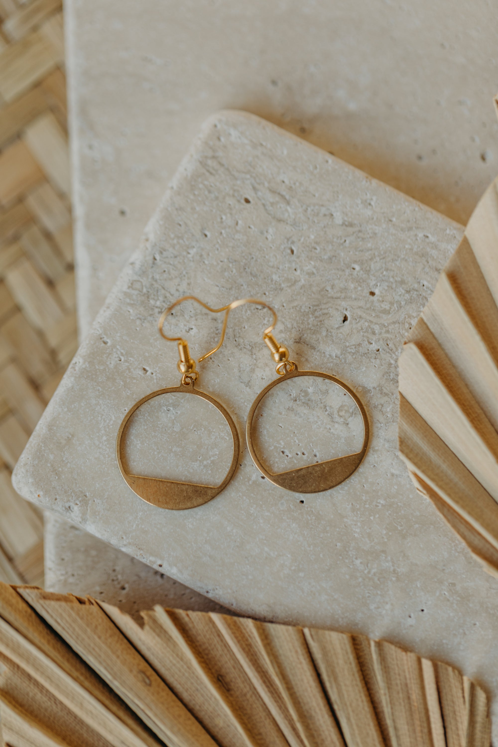 NISMA - runde Ohrringe aus Messing