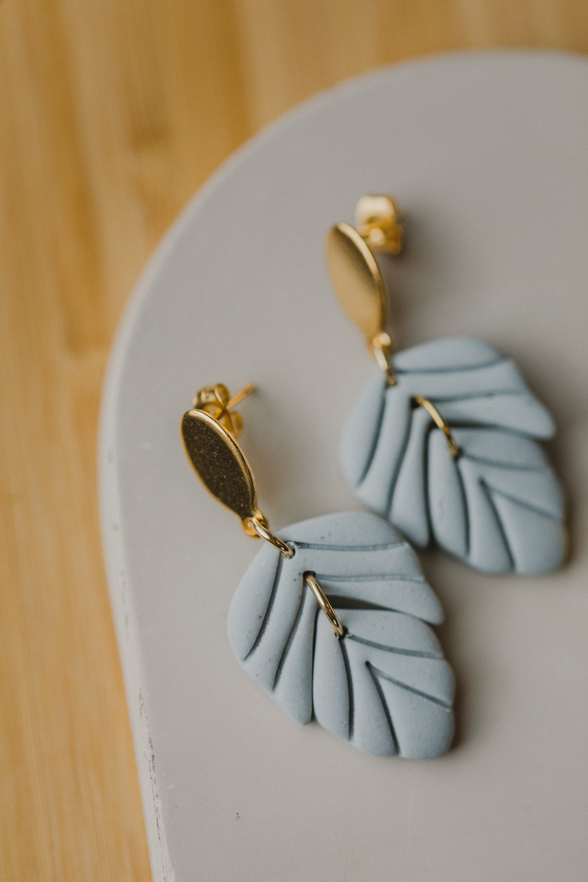 Blatt Ohrringe aus Polymer Ton