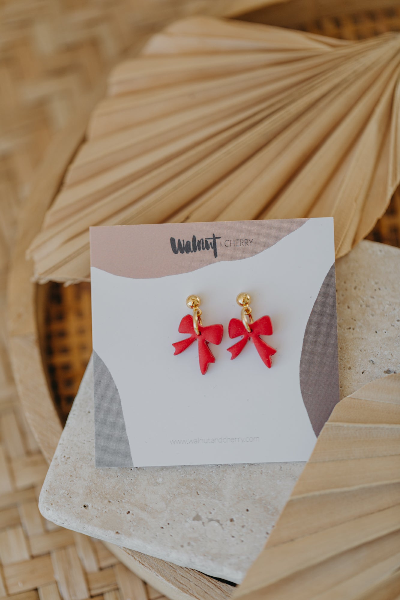 NELLIE - kleine rote Schleifen Ohrringe