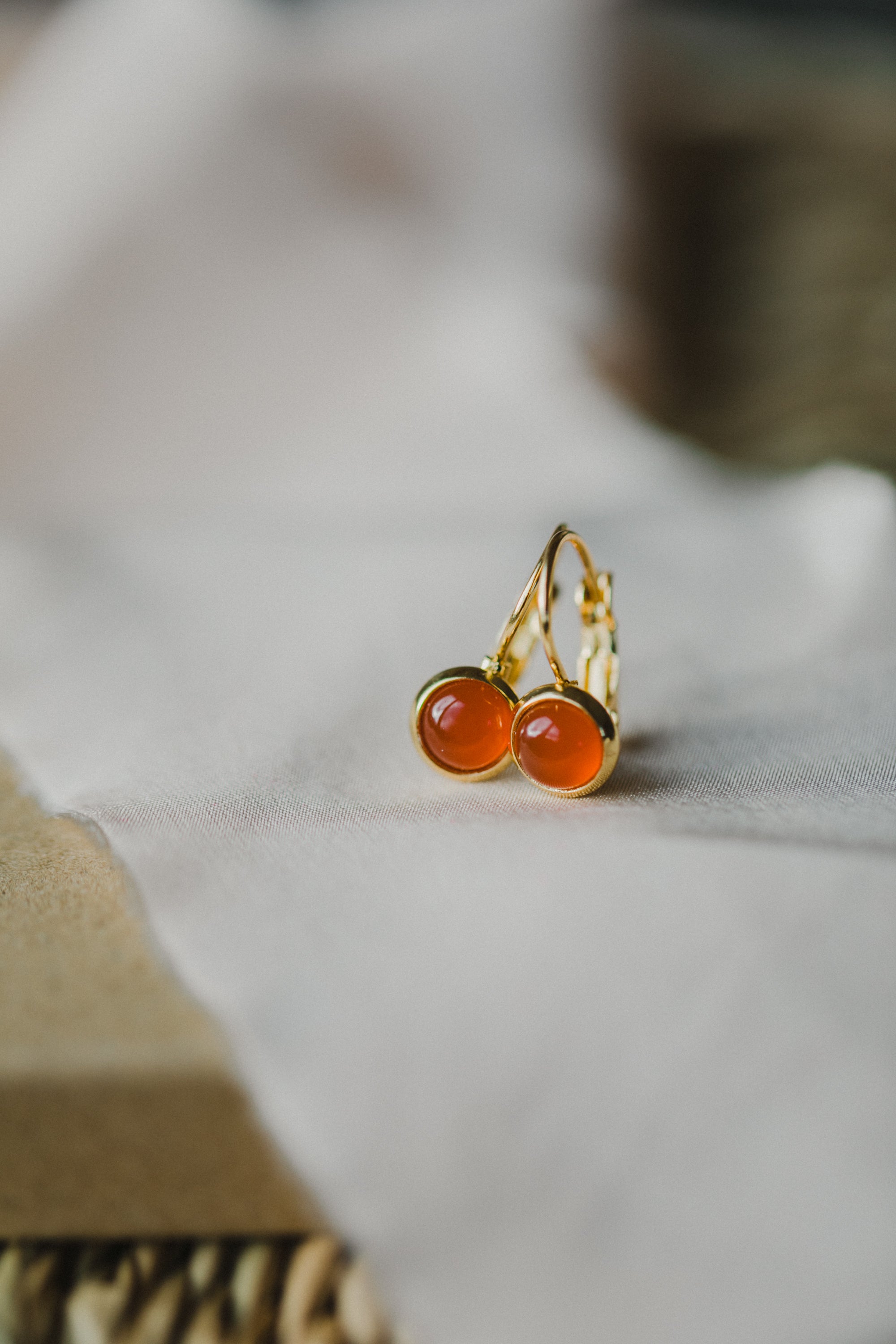roter/orangener Aventurin Edelstein Ohrhänger (6 mm)
