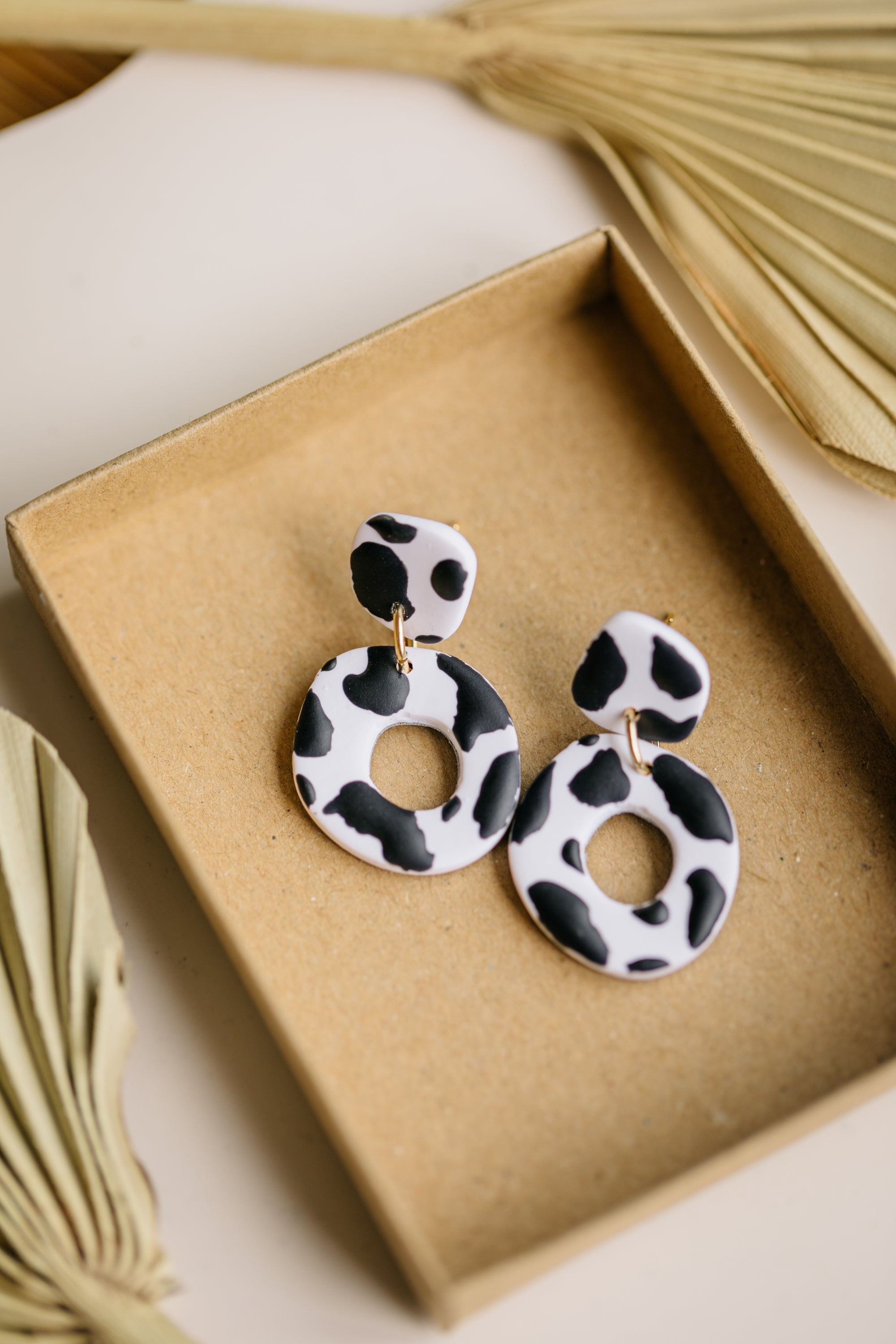 MARJA - small drop earrings gold