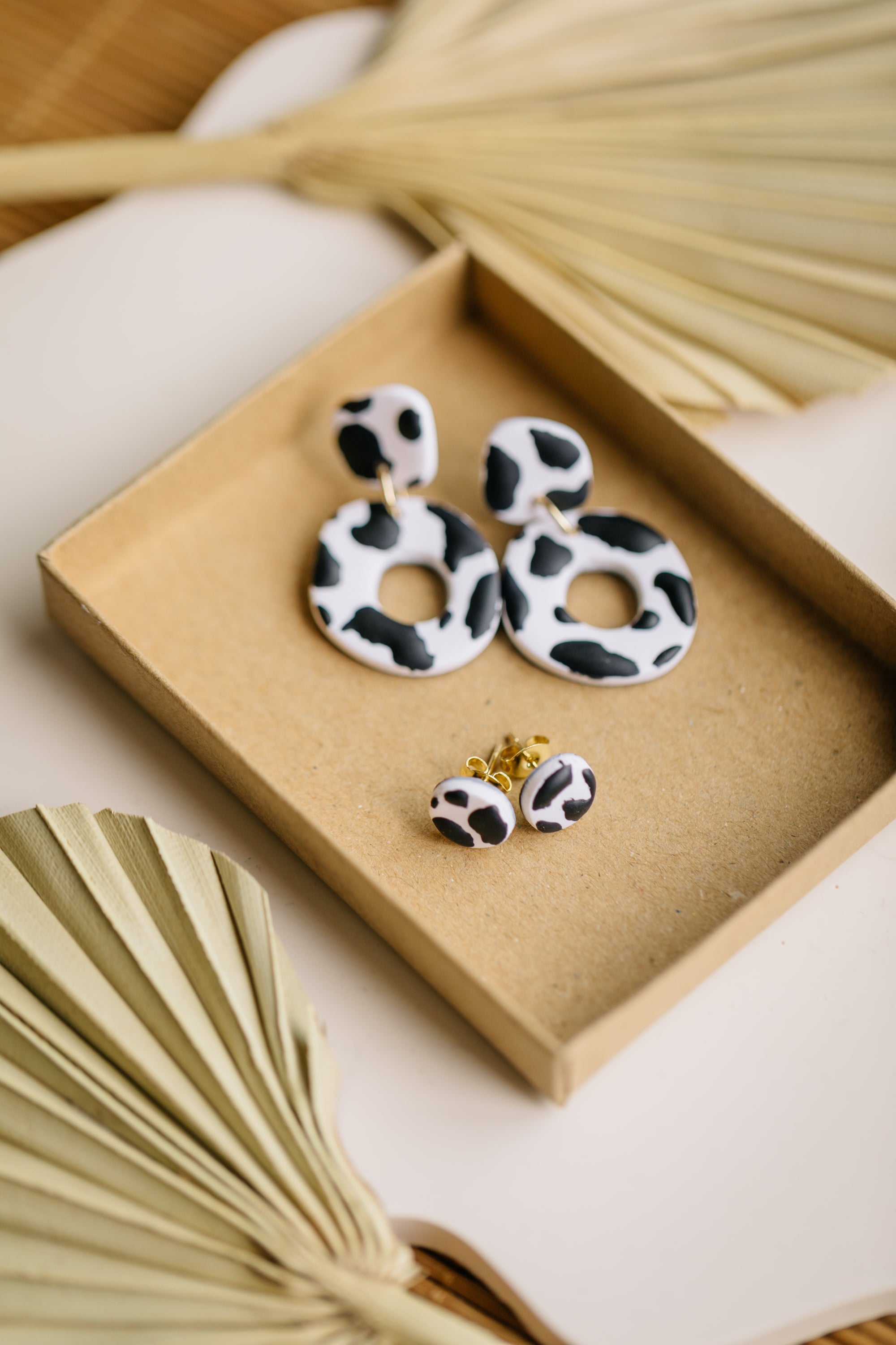 MARJA - small drop earrings gold