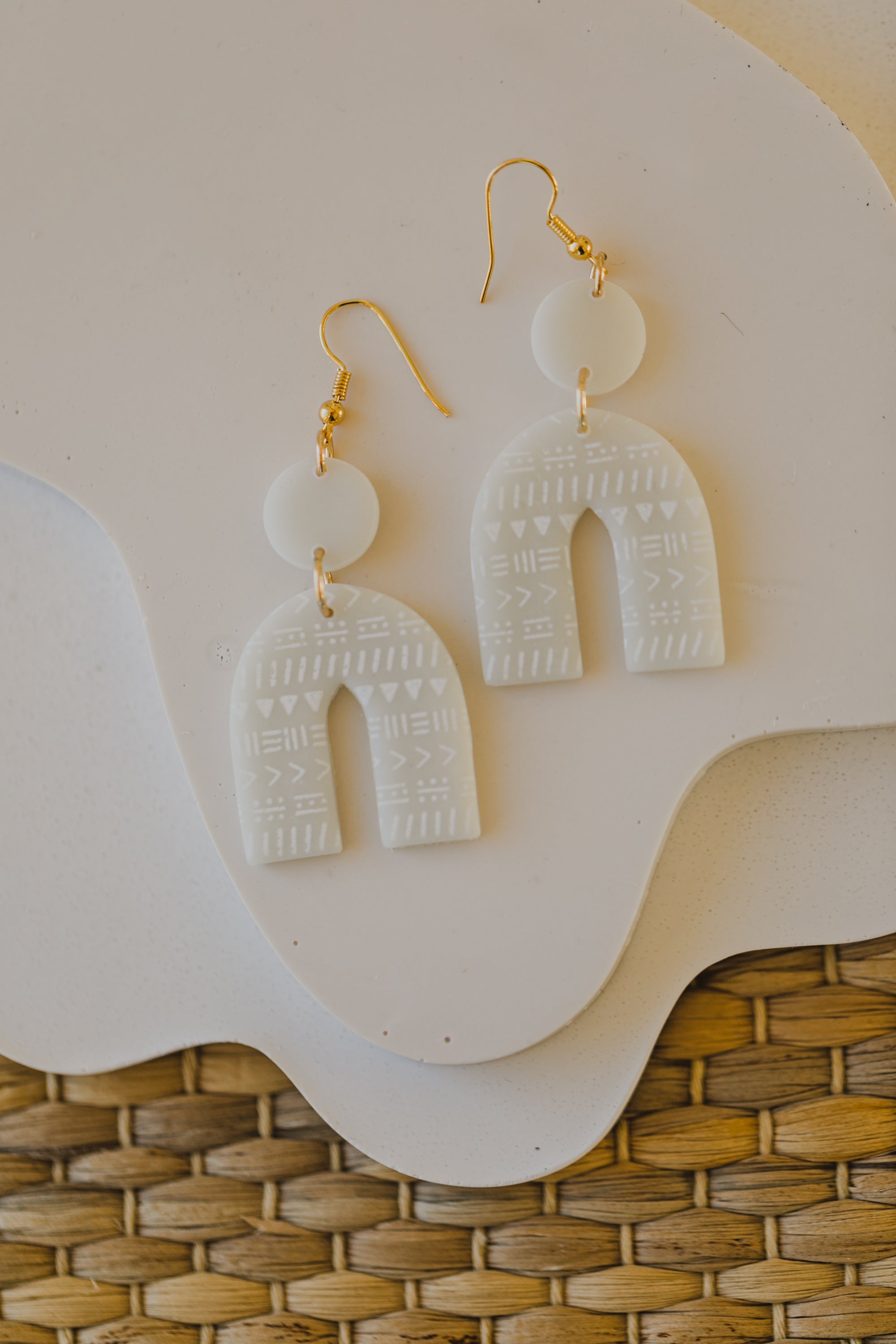 MARJA - small drop earrings gold