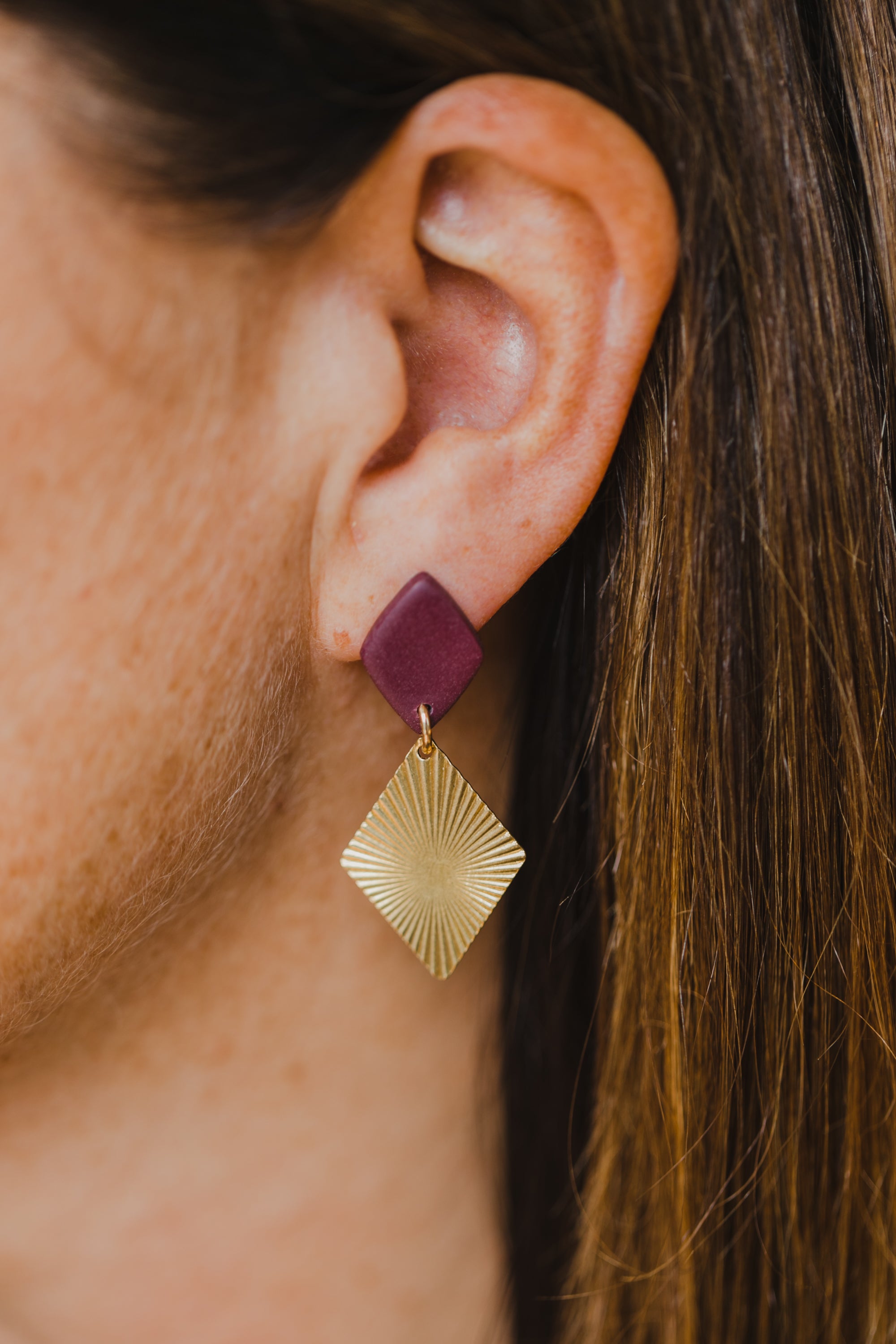 ROYA - rautenförmige Polymer Ton Ohrringe mit Messinganhänger