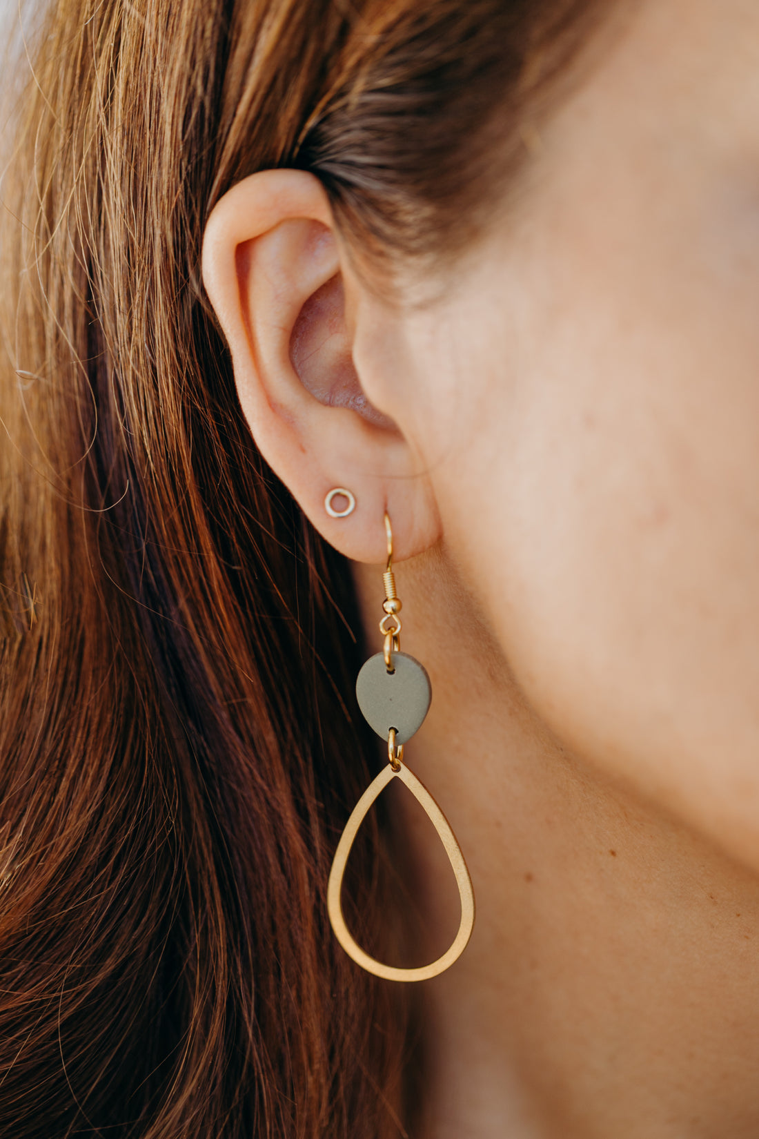 MARCELLA - lange grüne Polymer Ton Ohrringe mit Tropfen