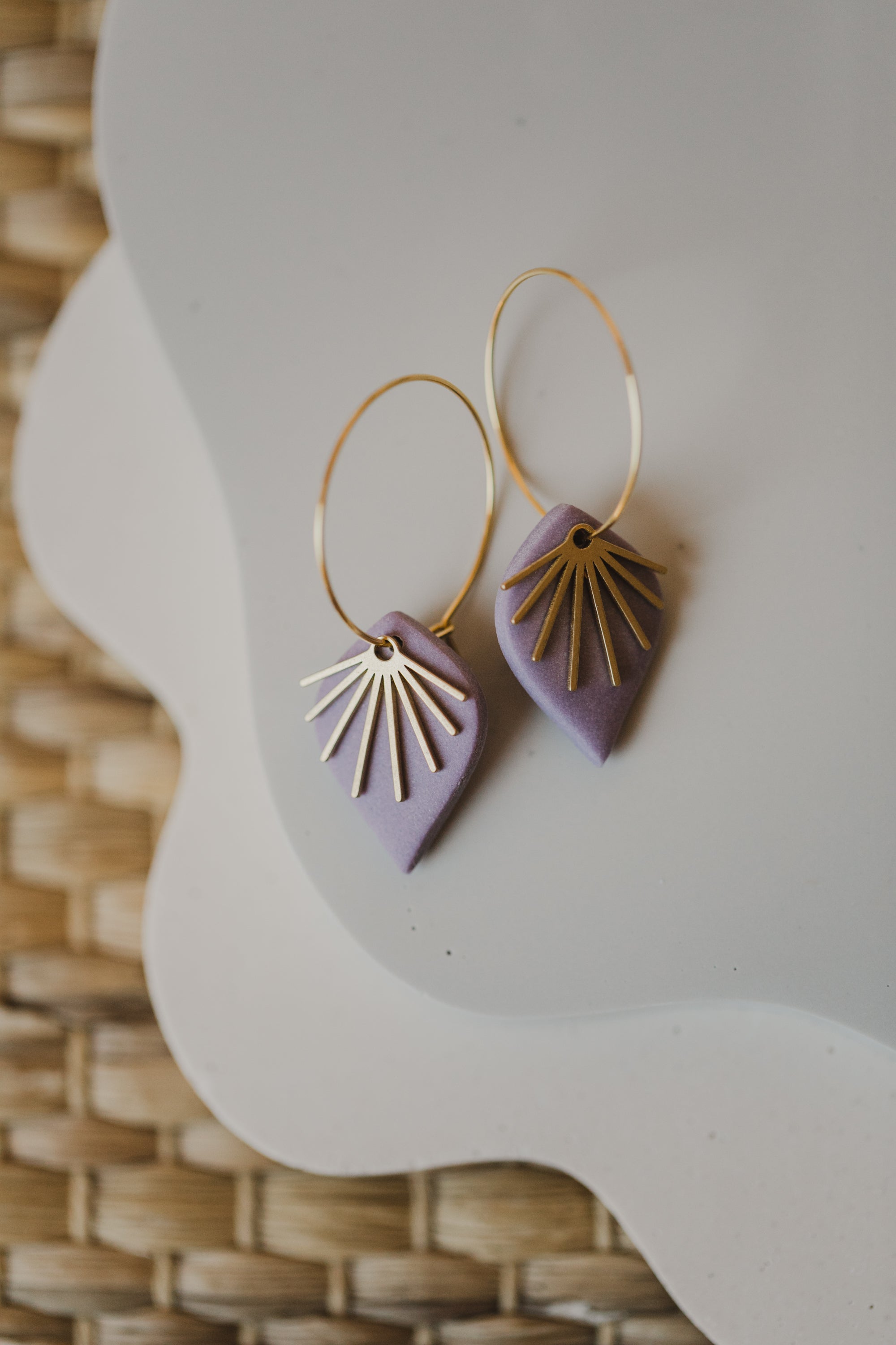 Polymer Ton Ohrringe in der Farbe Helles Lila