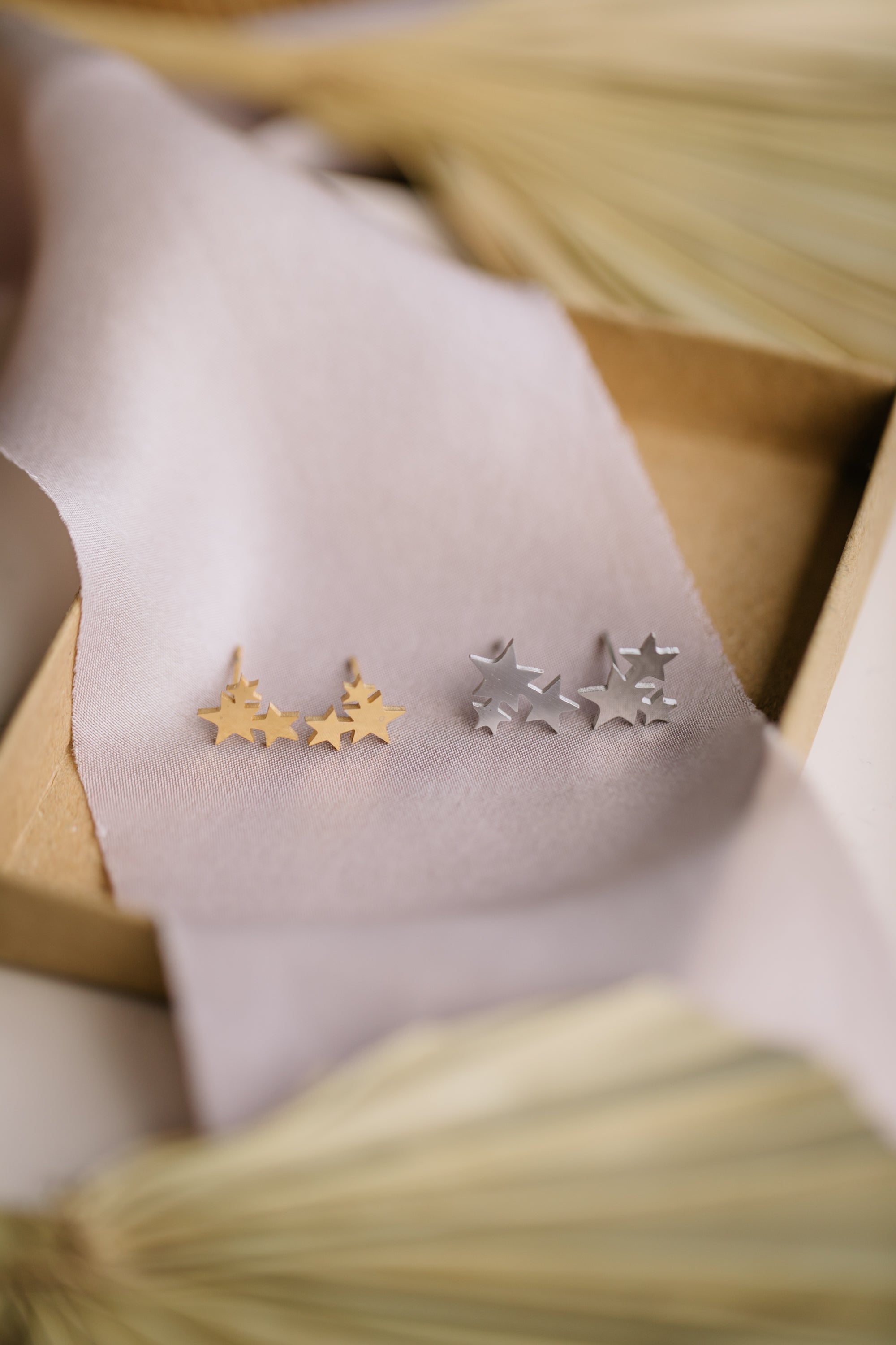 Ohrstecker drei Sterne groß