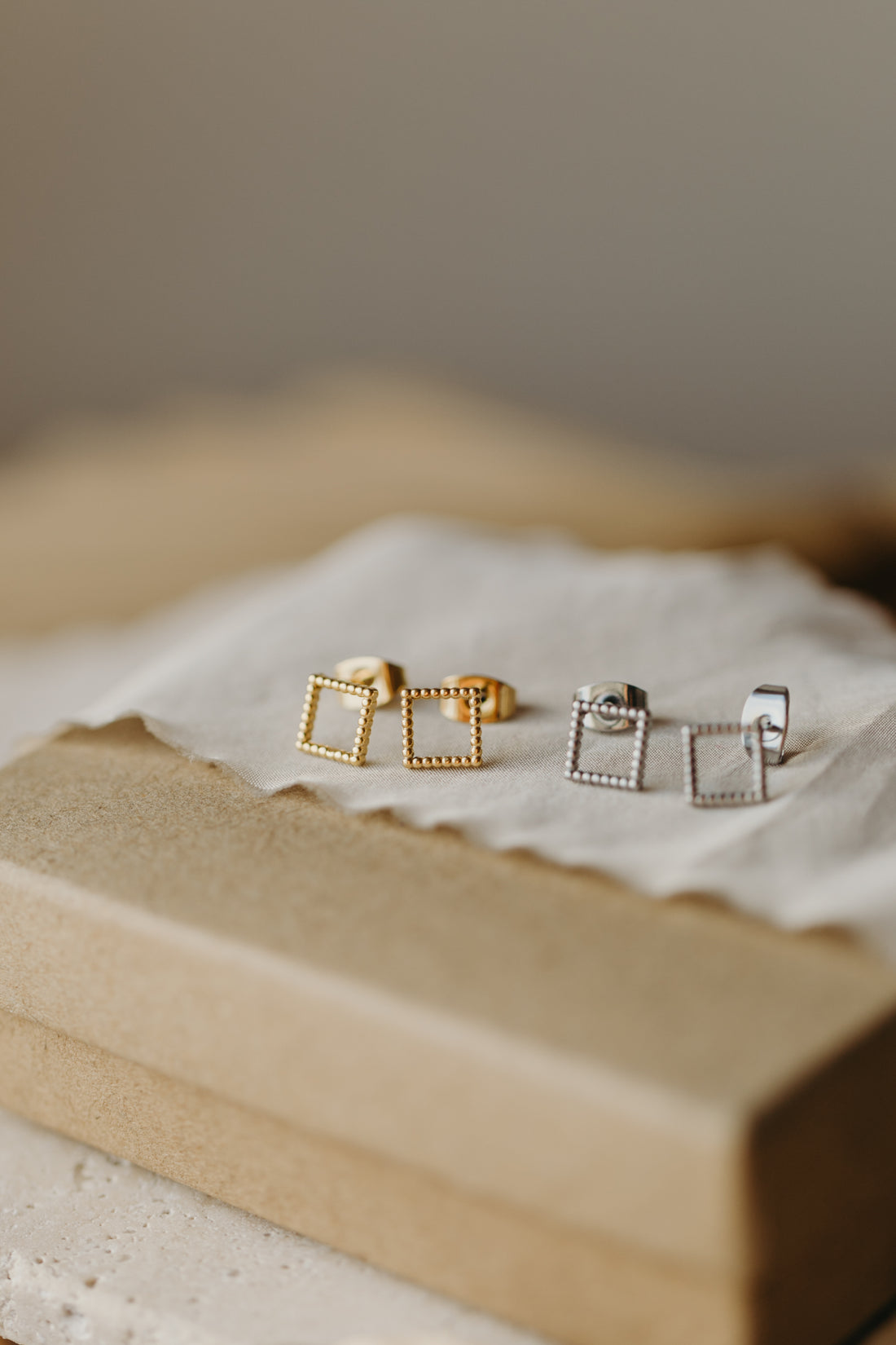 dotted circle earrings