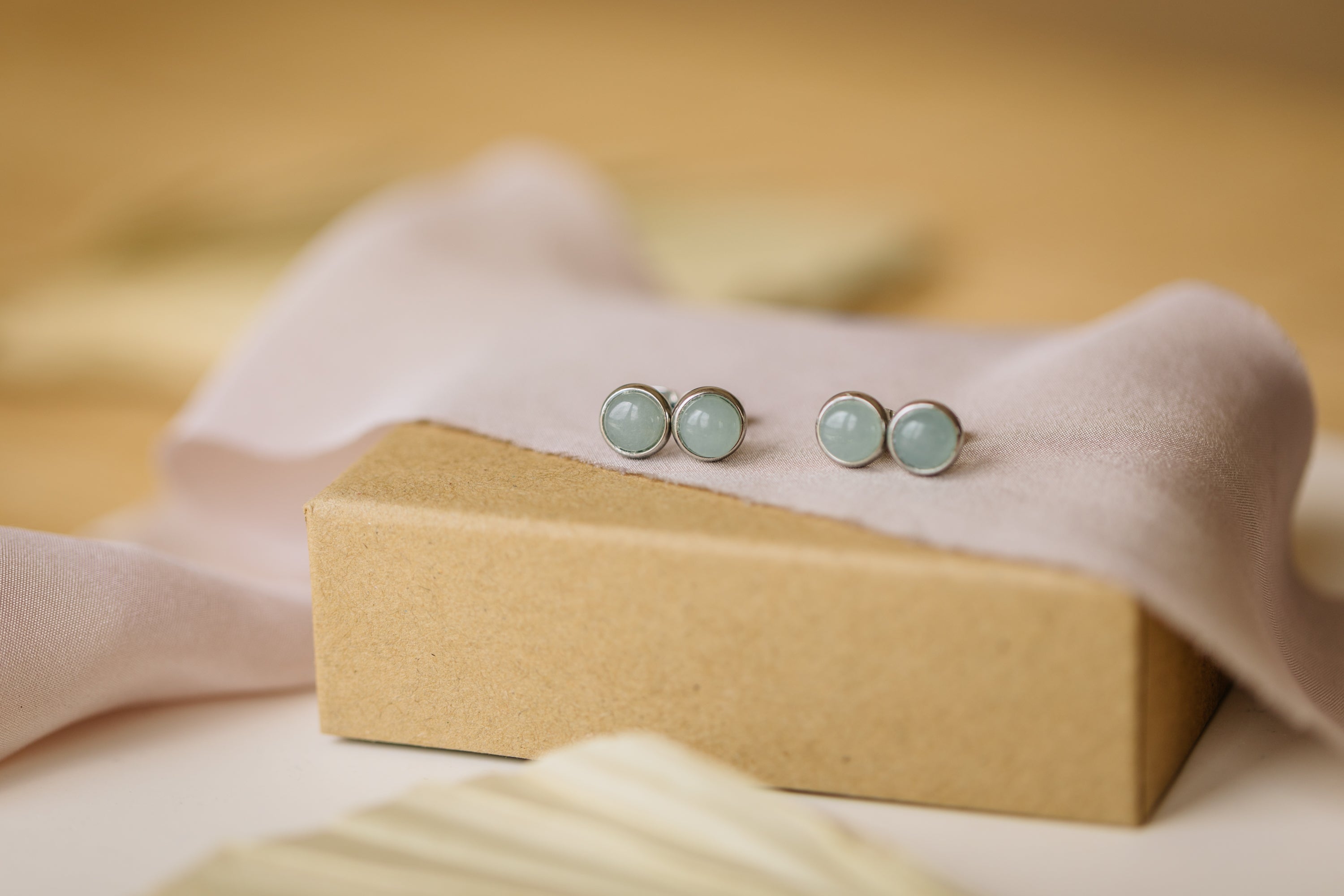 green aventurine gemstone earrings silver (6 mm)