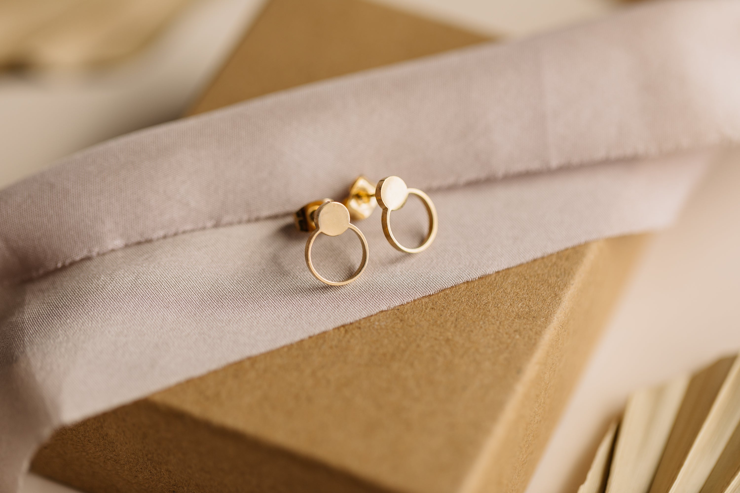 double circle stud earrings