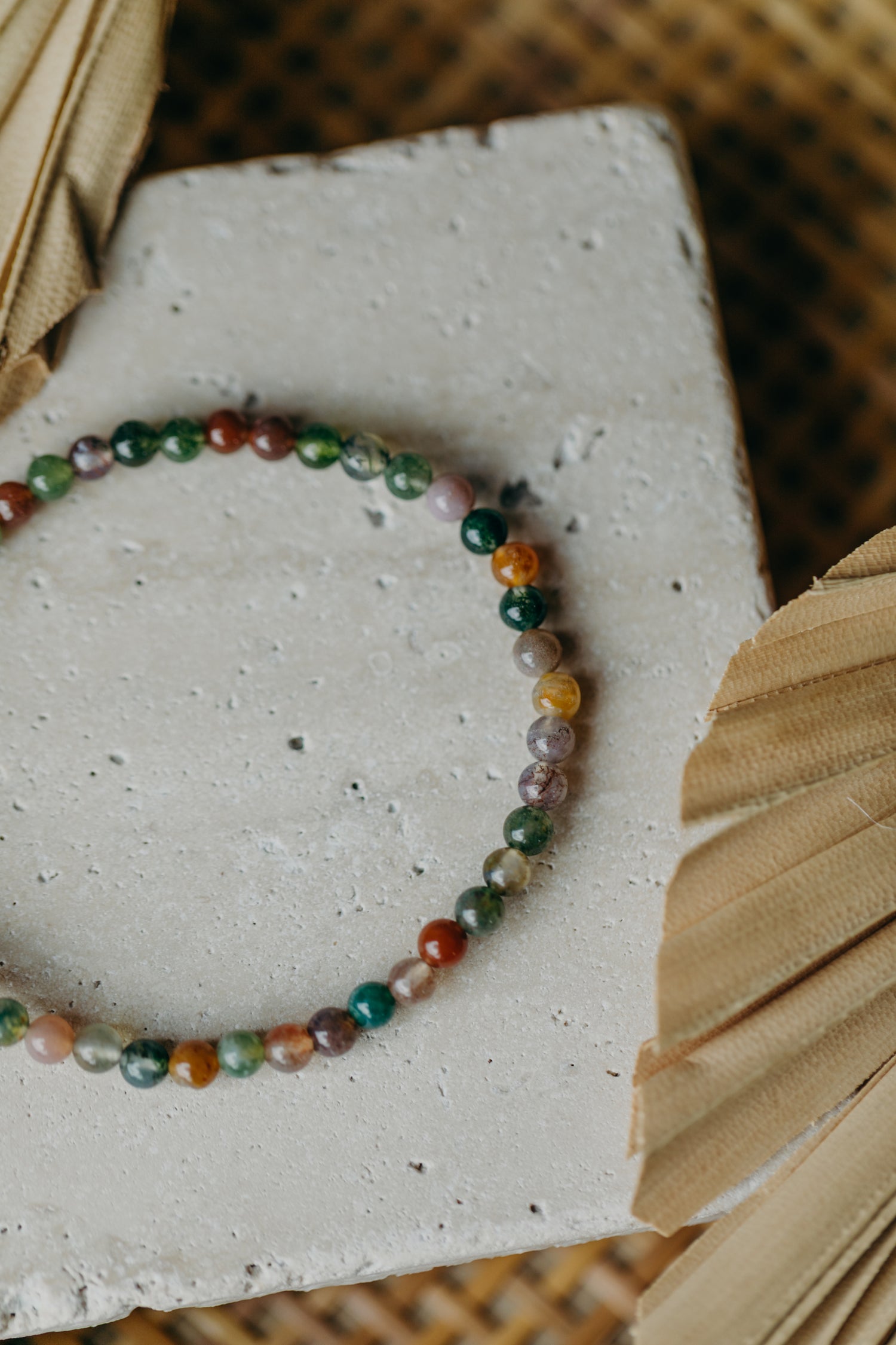 Bracelet with colorful agate gemstone beads