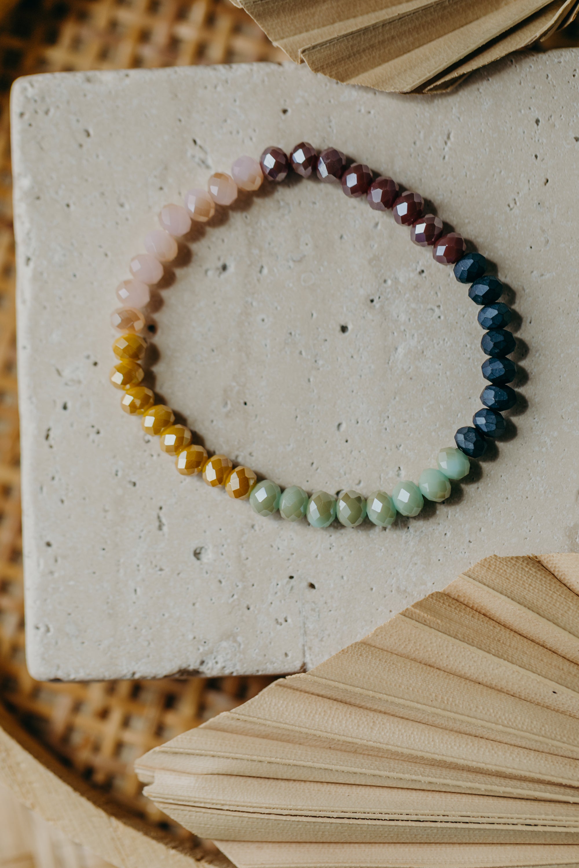 two-tone glass bead bracelet blue & cream