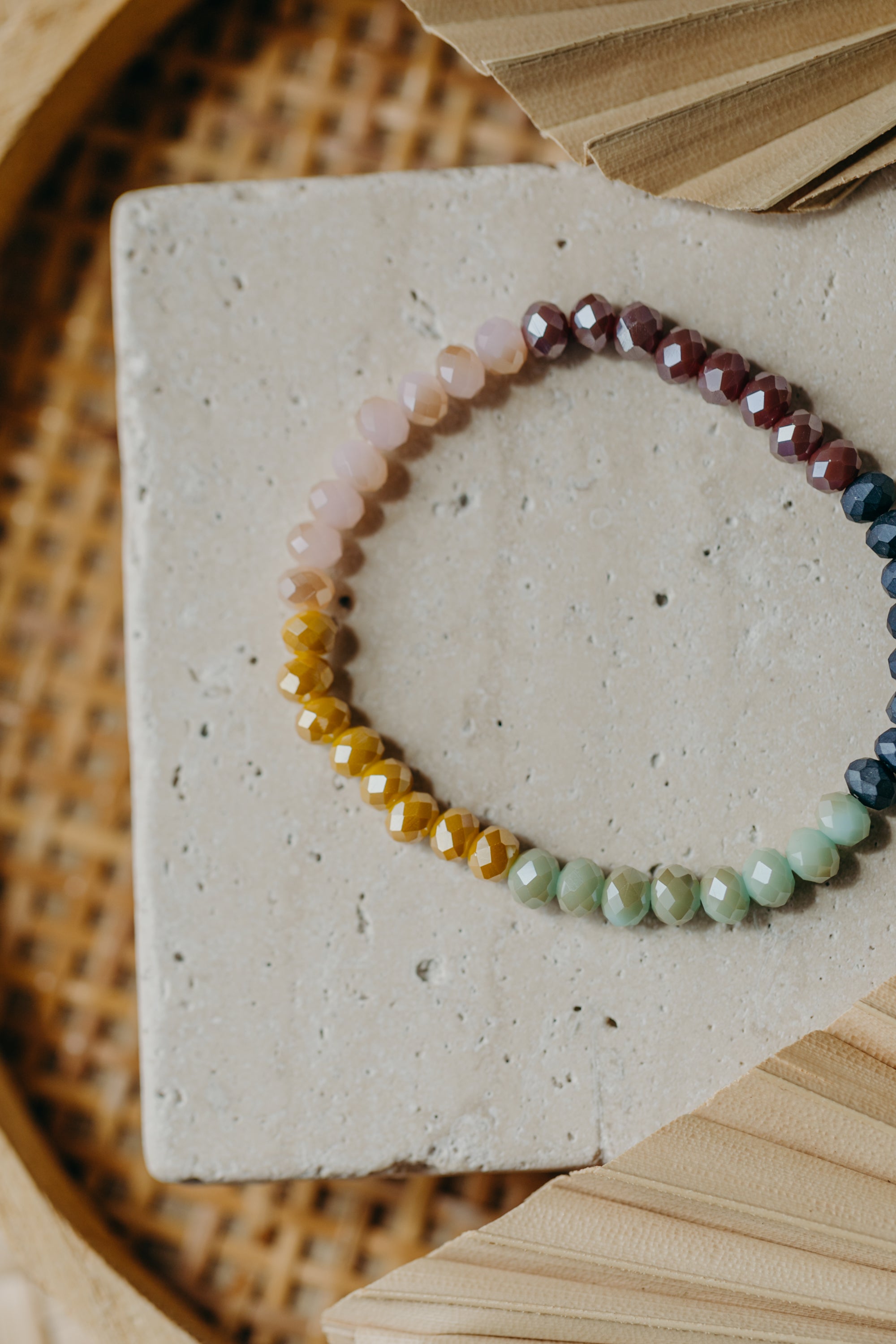 two-tone glass bead bracelet blue & cream