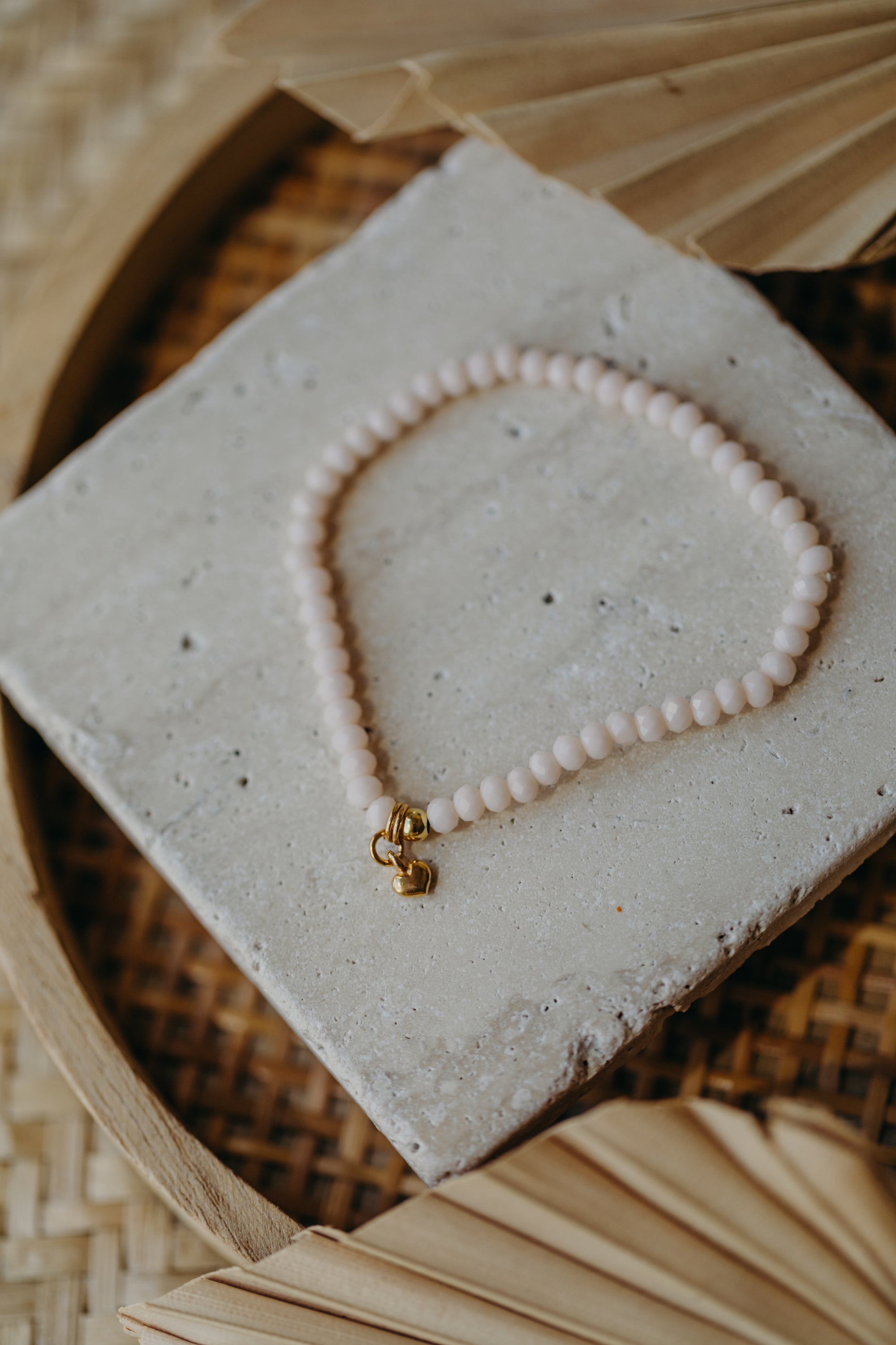 two-tone glass bead bracelet blue & cream