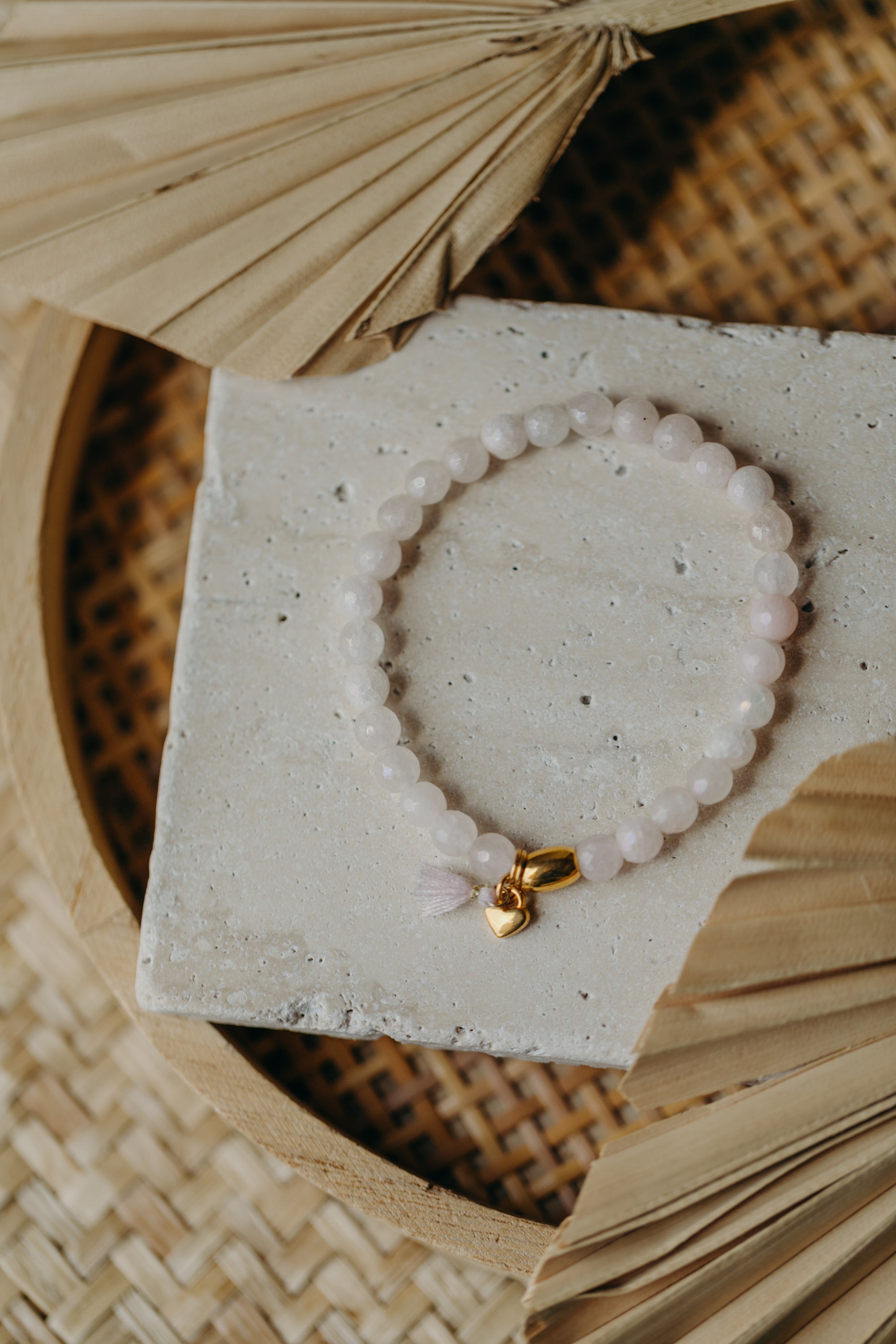 two-tone glass bead bracelet blue & cream
