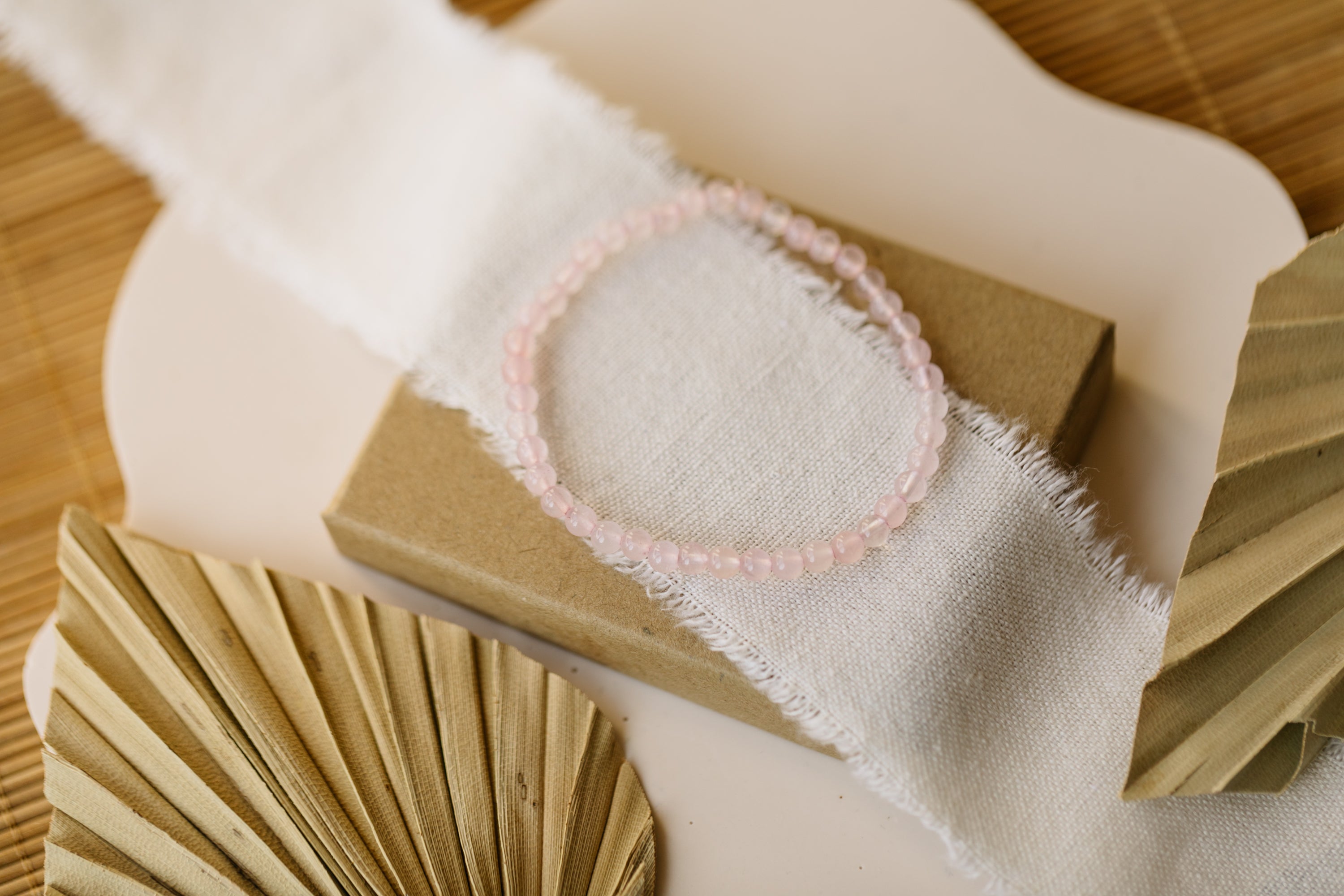 Armband mit Rosenquarz Edelstein Perlen