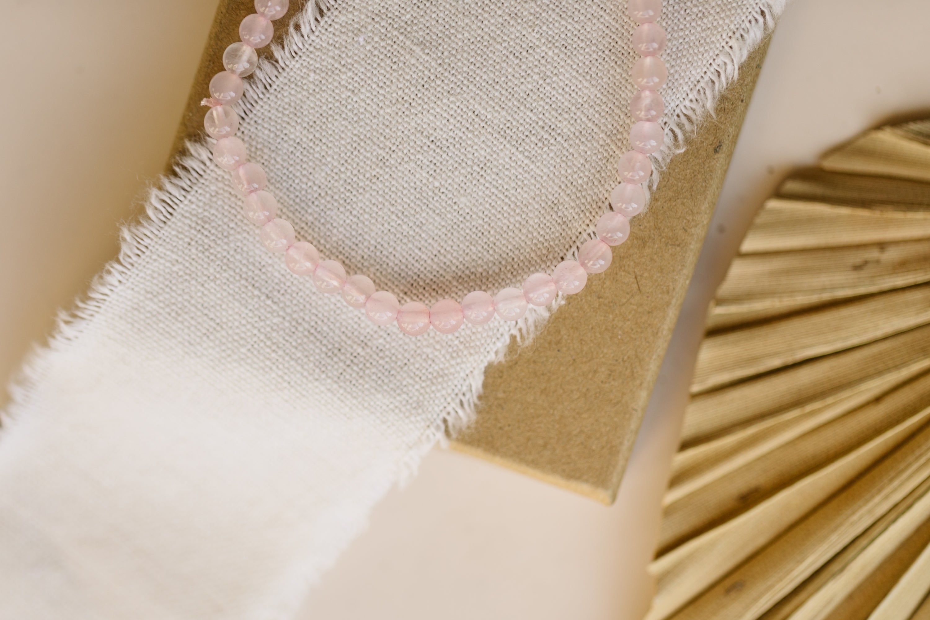Armband mit Rosenquarz Edelstein Perlen