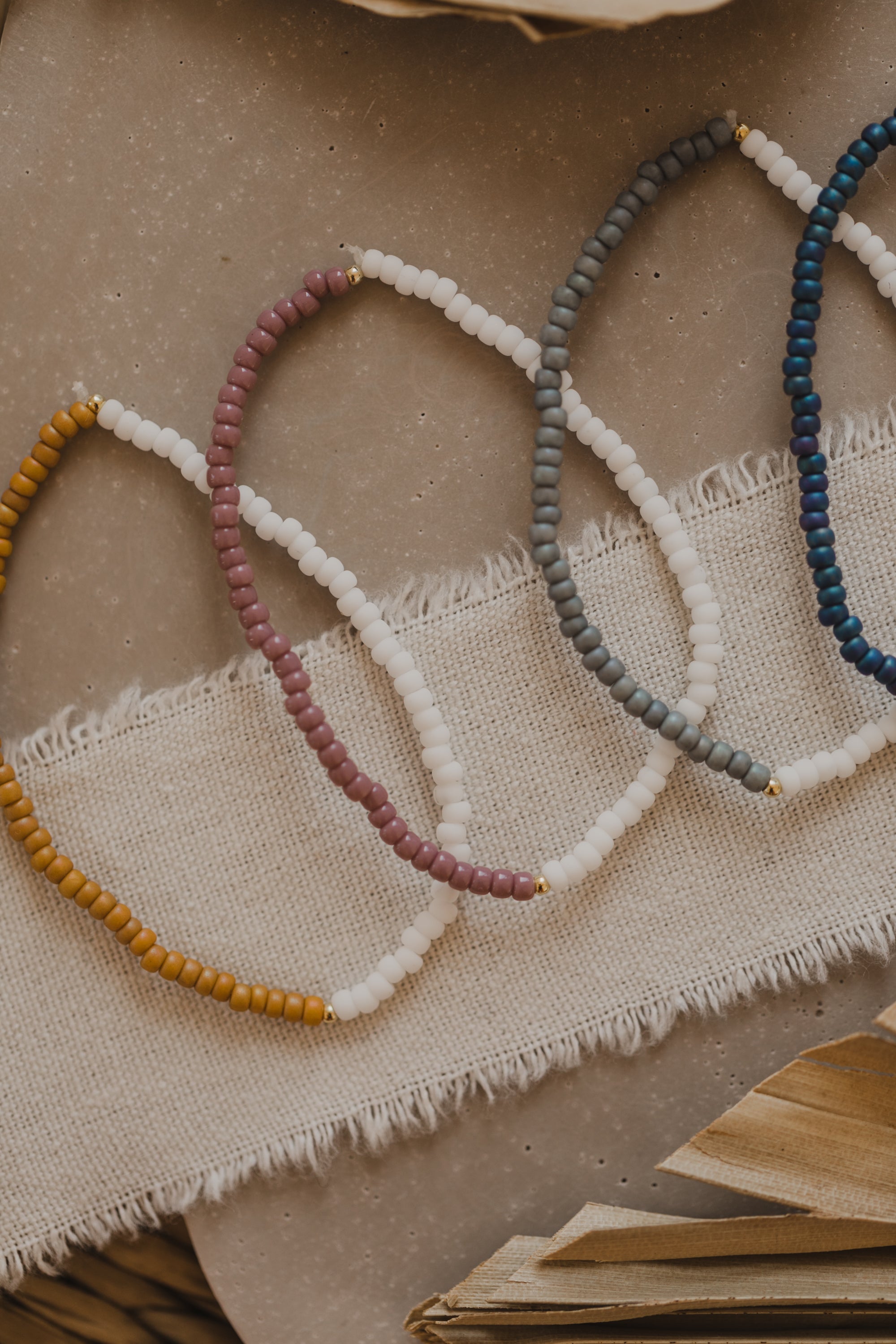 buntes Glasperlenarmband