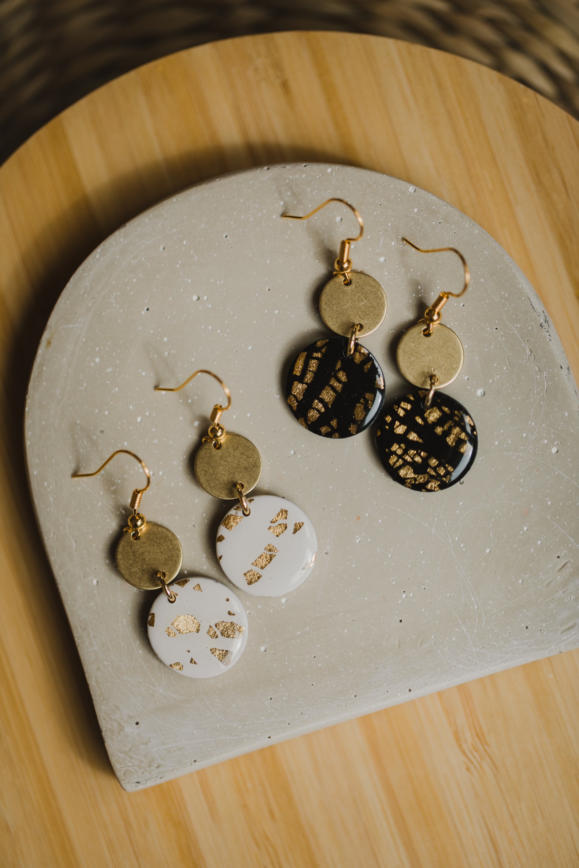 MARJA - small drop earrings gold