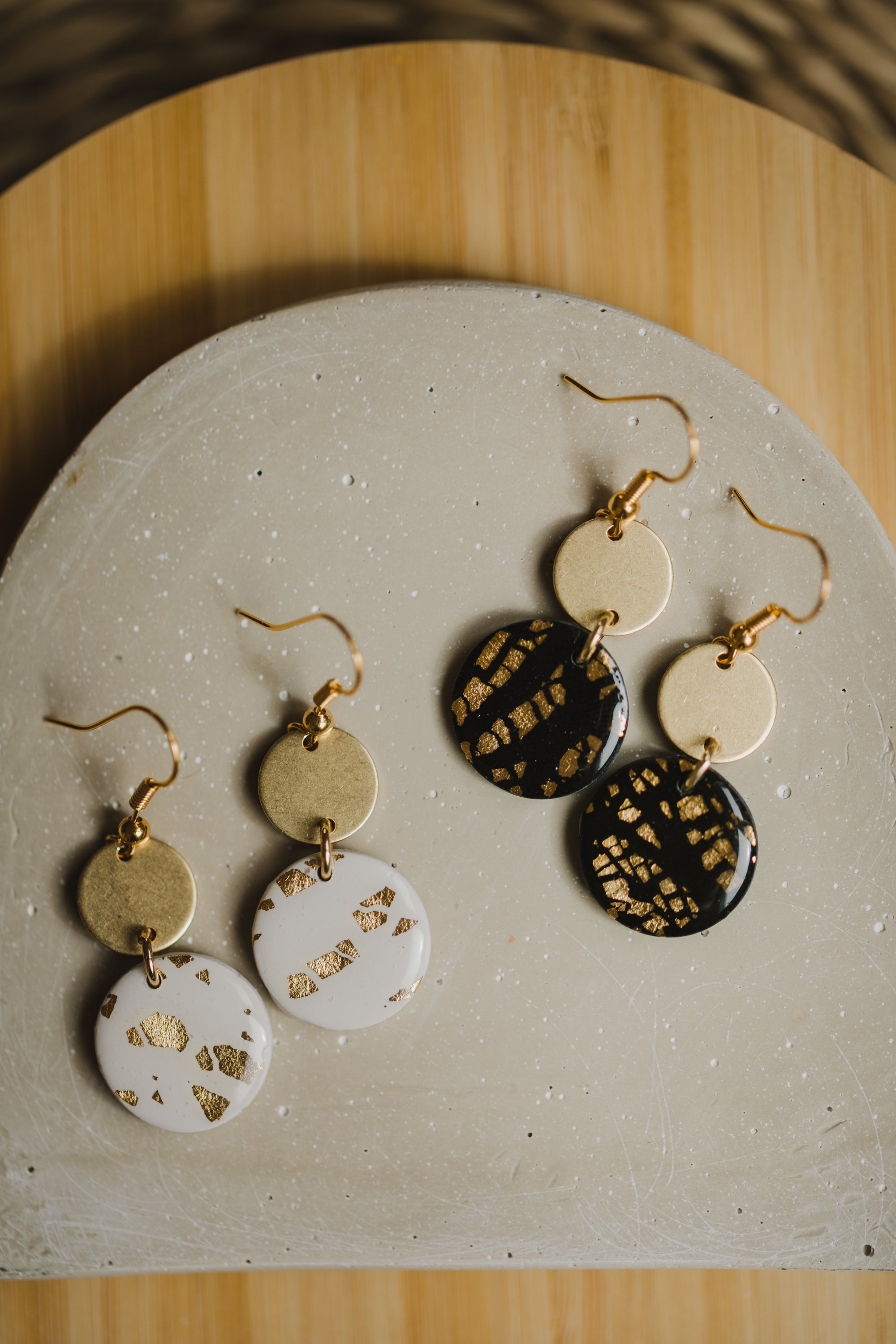 MARJA - small drop earrings gold