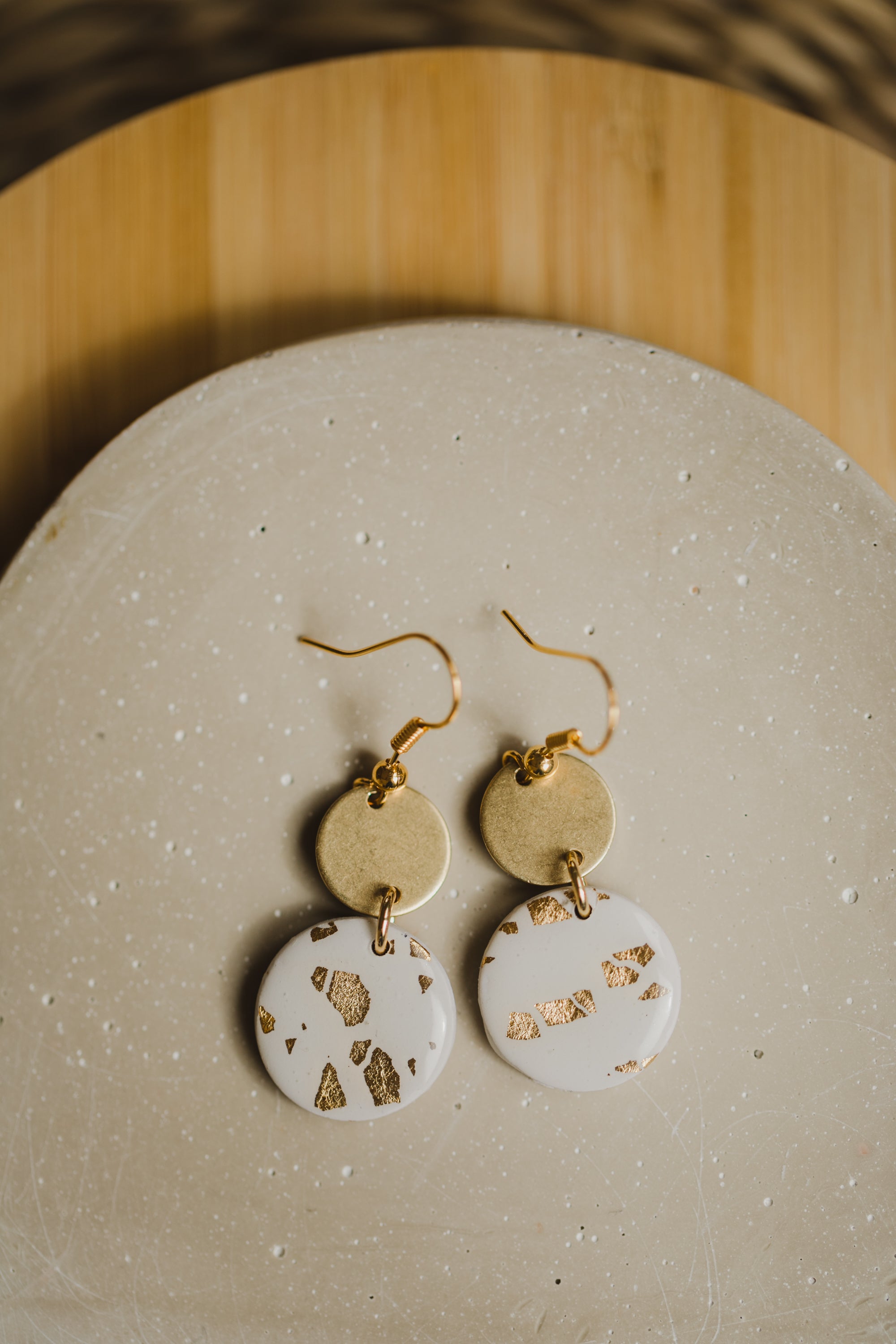 MARJA - small drop earrings gold