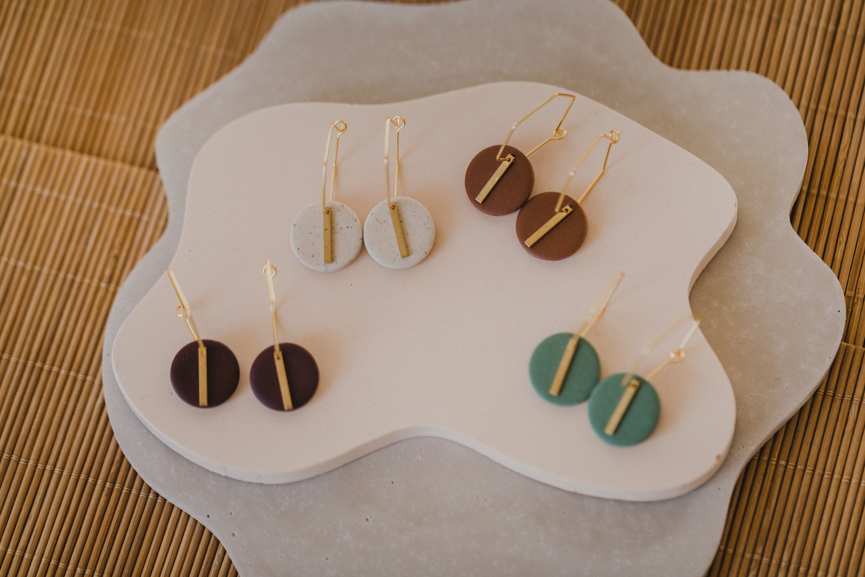 MARJA - small drop earrings gold