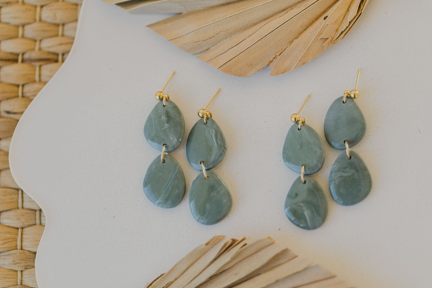 BENA - grüne ovale Ohrringe aus Polymer Ton