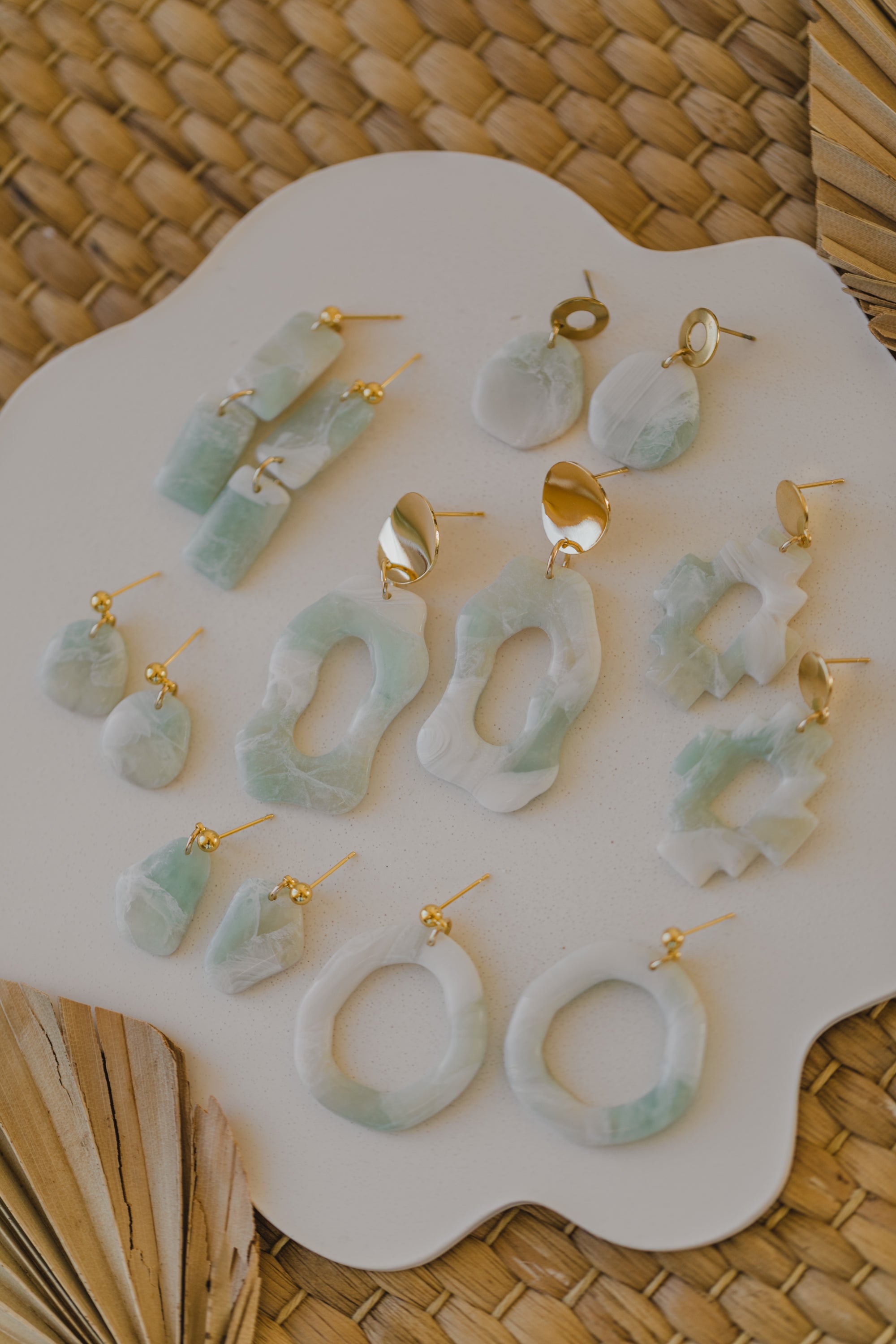 rechteckige lange Polymer Ton Ohrringe in hellem türkis