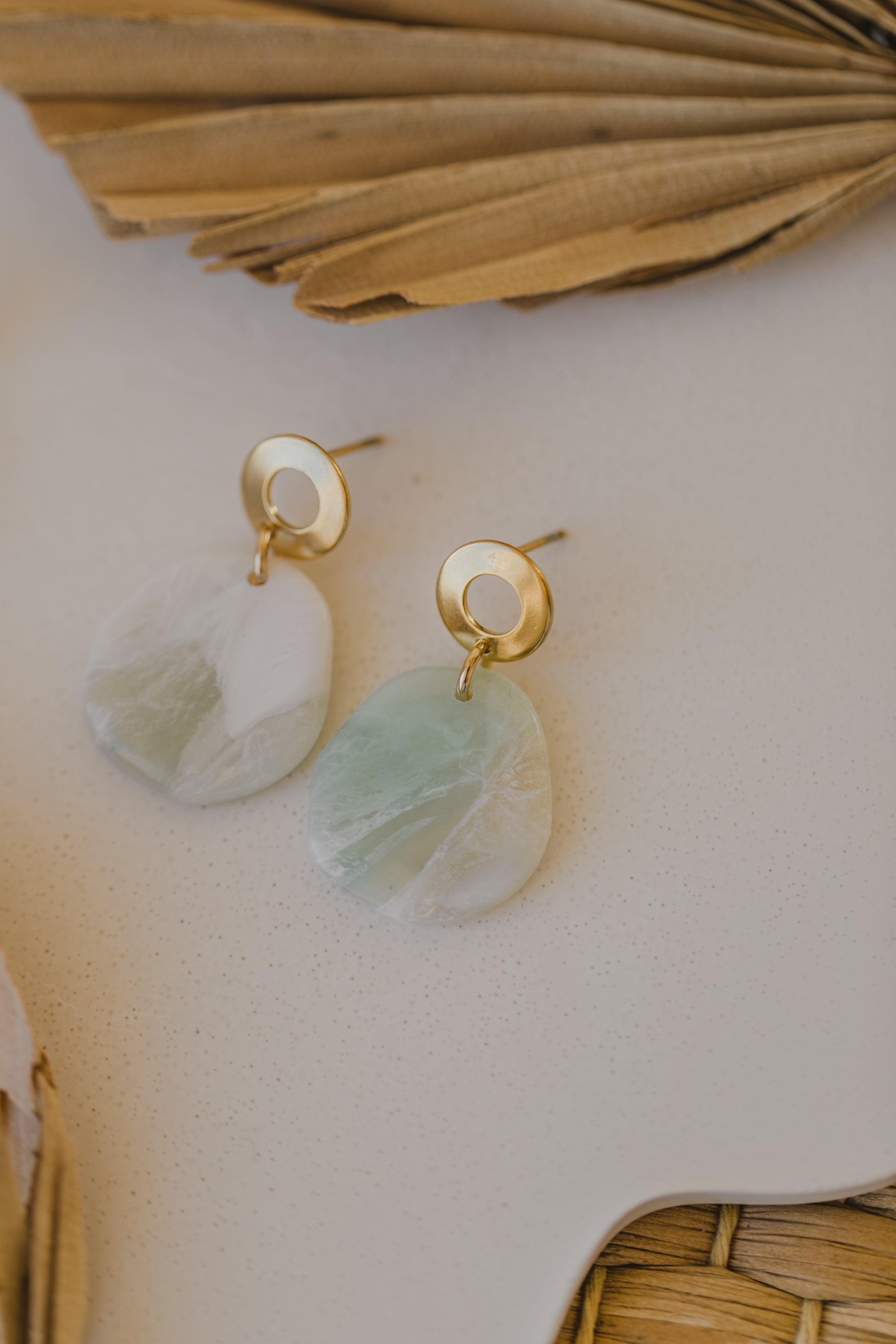 ovale Polymer Ton Ohrringe in hellem türkis