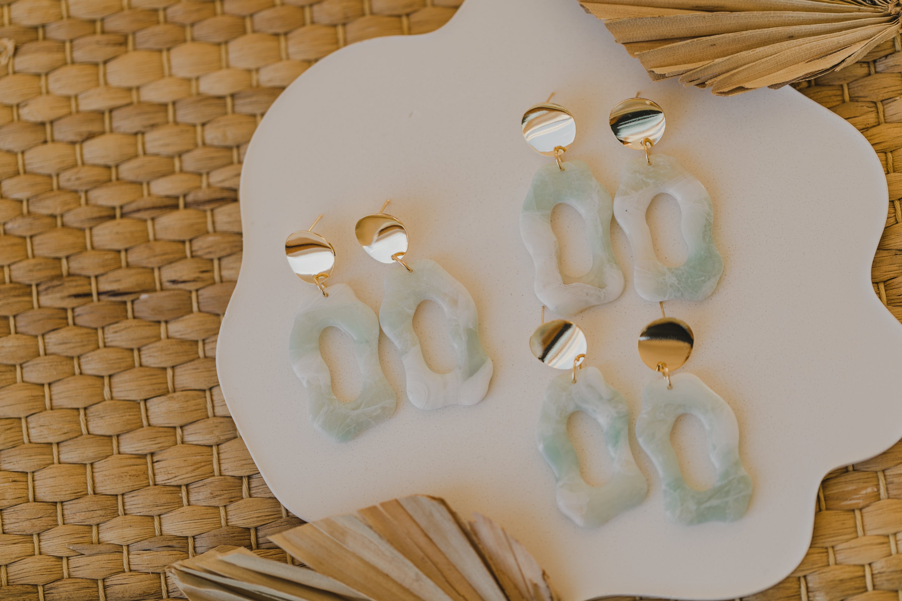 Polymer Ton Ohrringe in hellem türkis