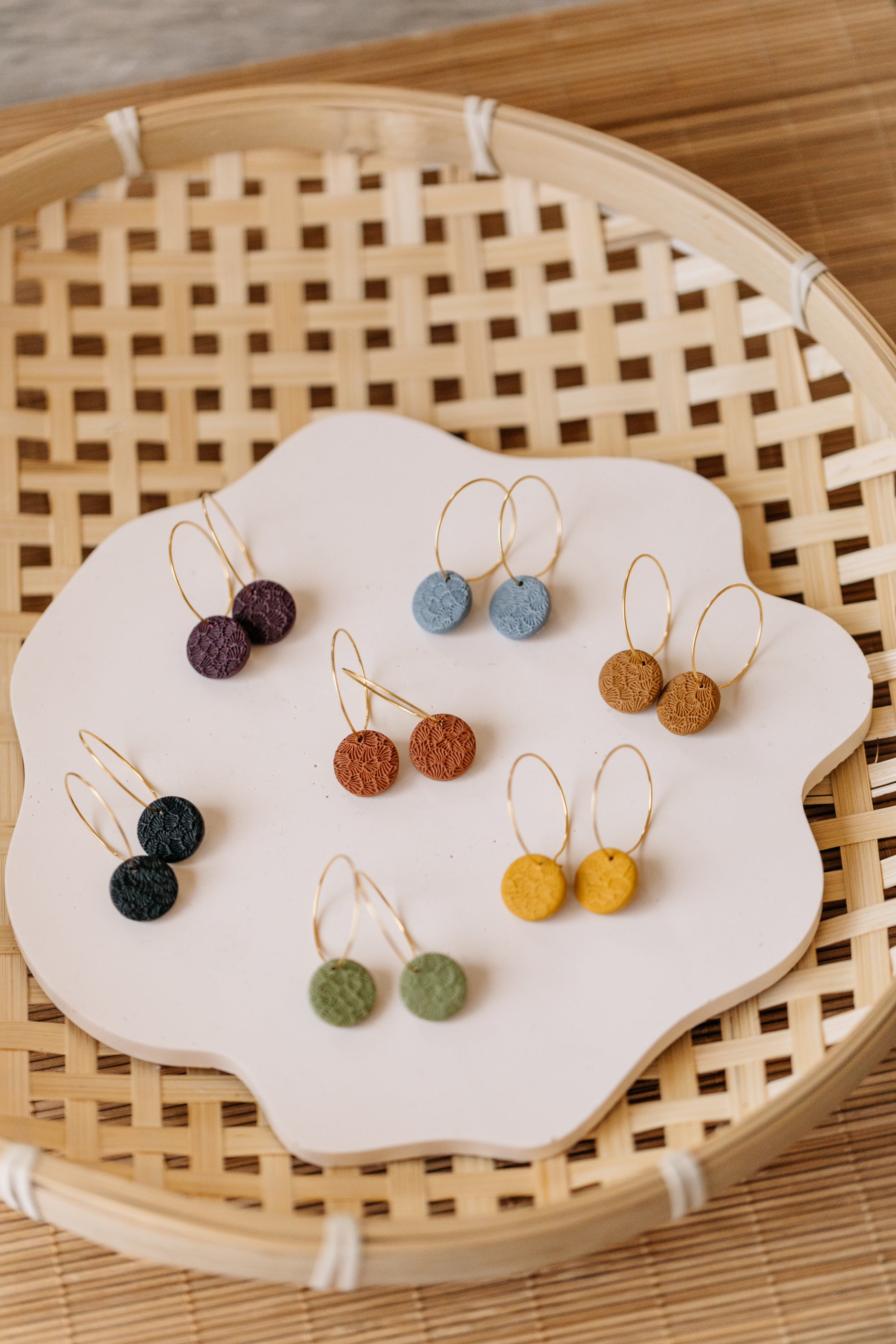 LAUREL - round earrings made of polymer clay