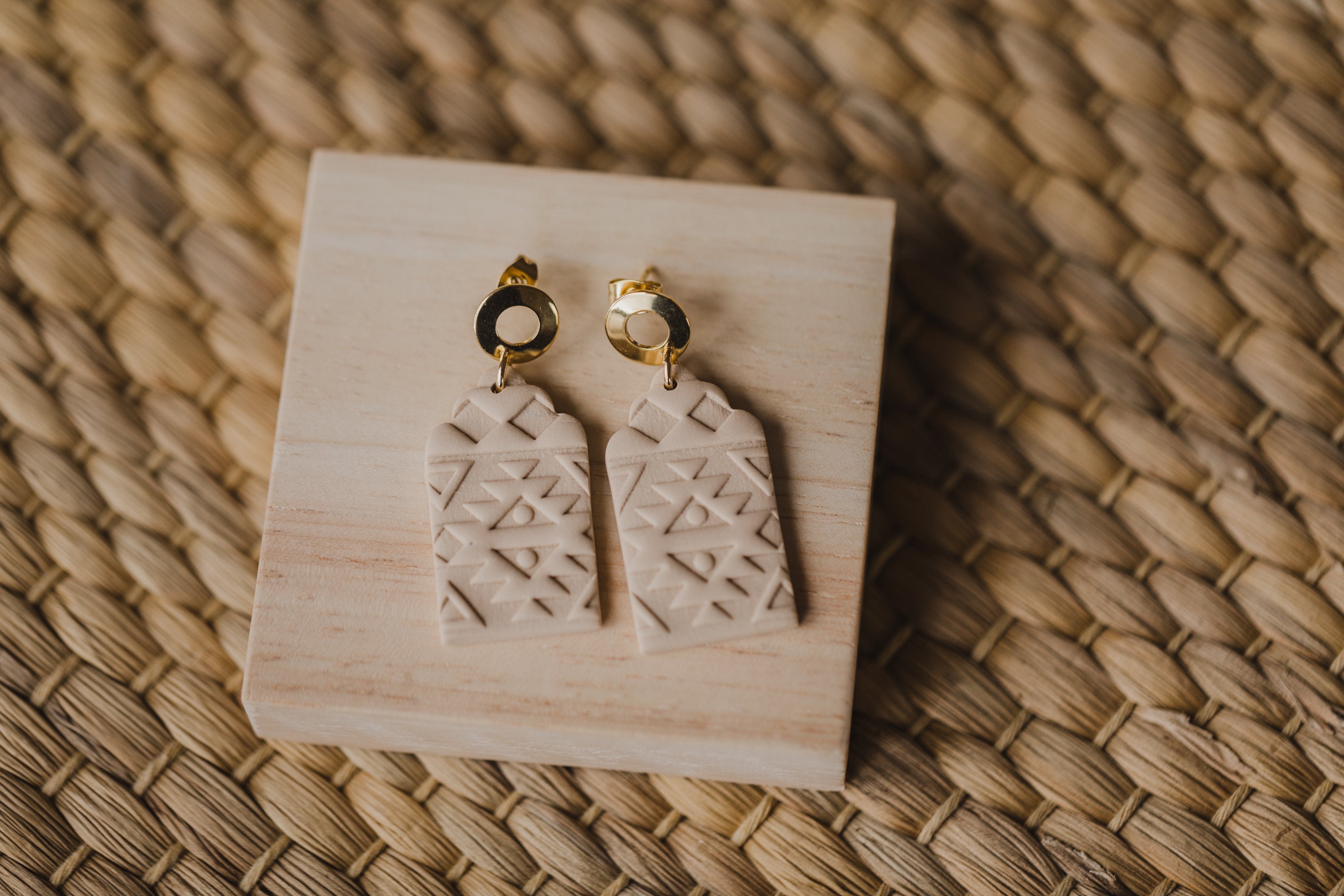 DINAH - gemusterte Bogen Ohrringe aus Polymer Ton - Marokko Kollektion