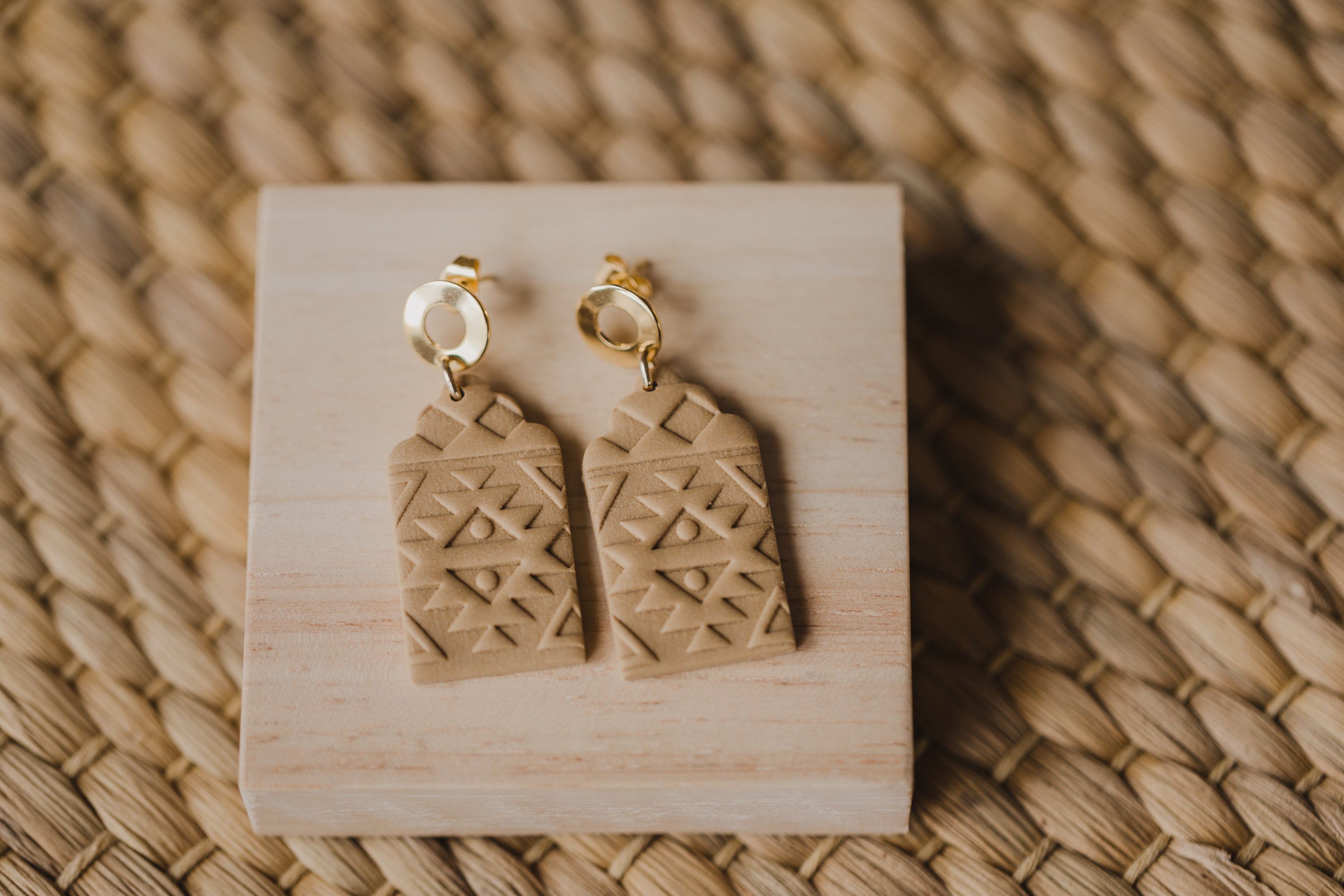 DINAH - gemusterte Bogen Ohrringe aus Polymer Ton - Marokko Kollektion